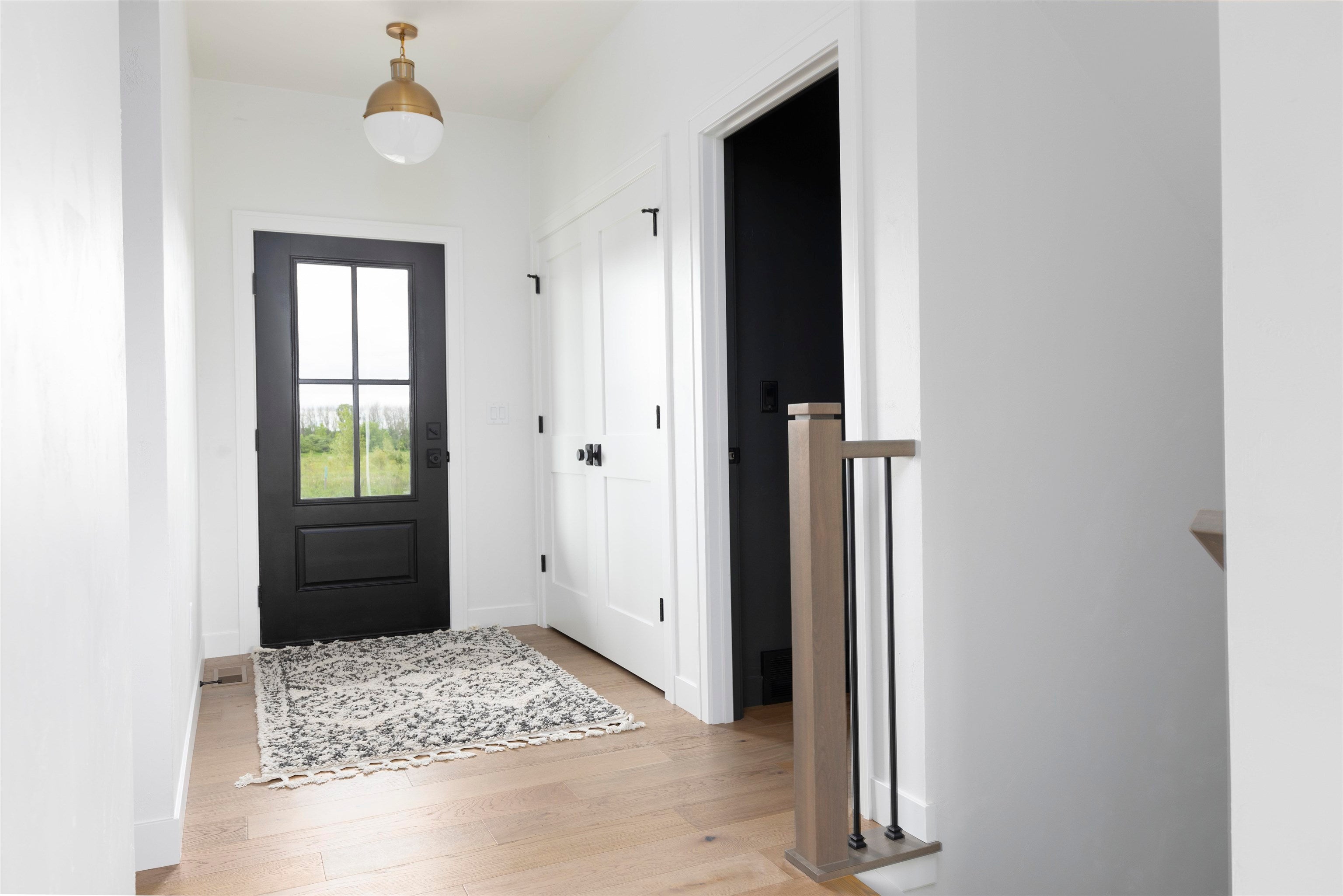 W5625 GREY Drive