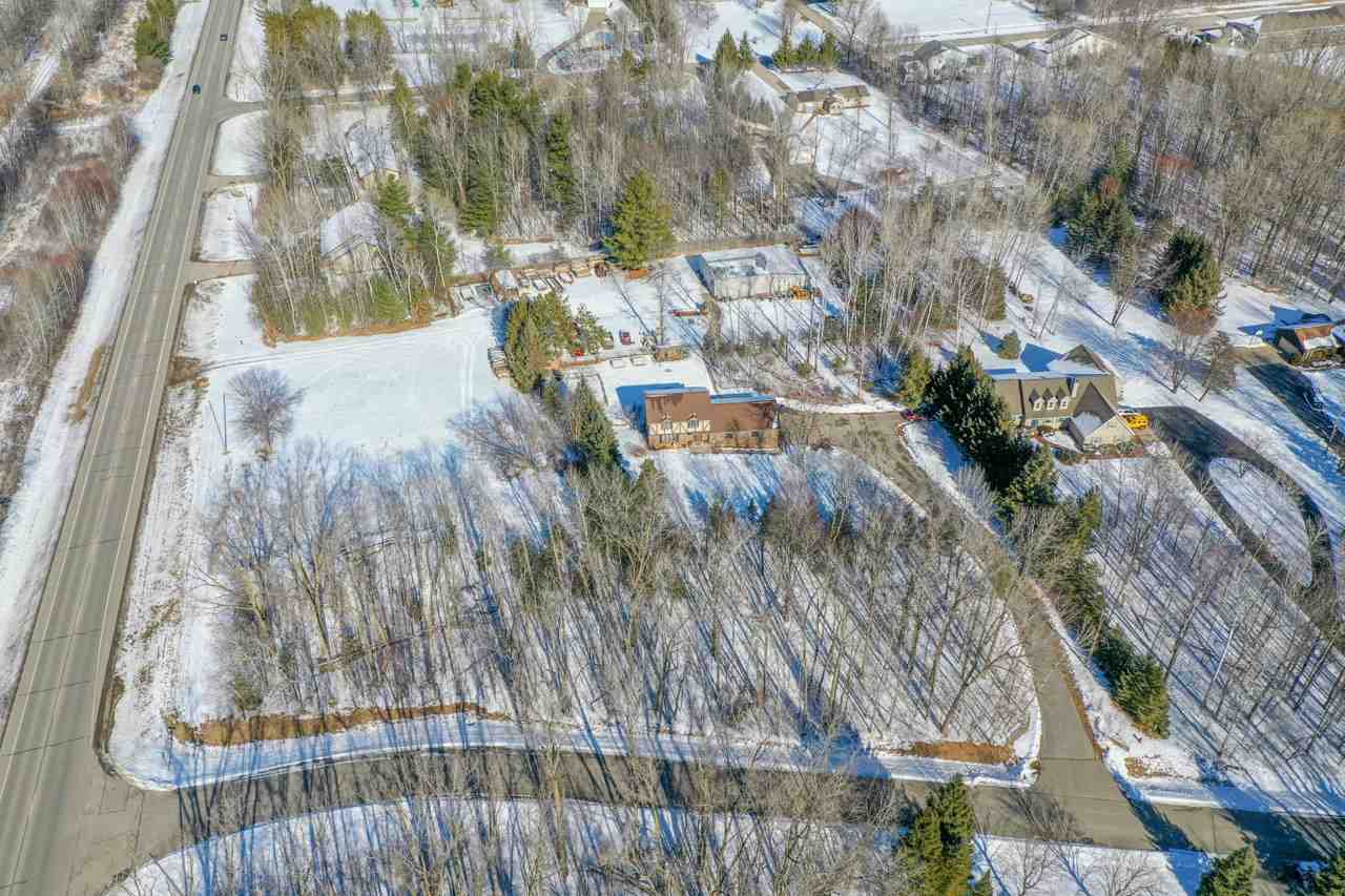 2454 FOREST MEADOWS Court