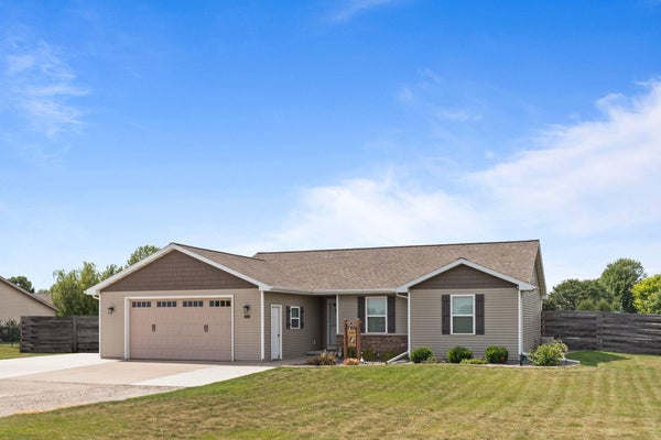 601 DEBRUIN RD, COMBINED LOCKS, WI 54113 - Image 31d00d1492ea3fe8ade4ba5d6c23afdc/1575984875