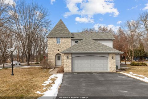 Photo of 2134 SUNRISE Drive, APPLETON, WI 54914 (MLS # 50321643)