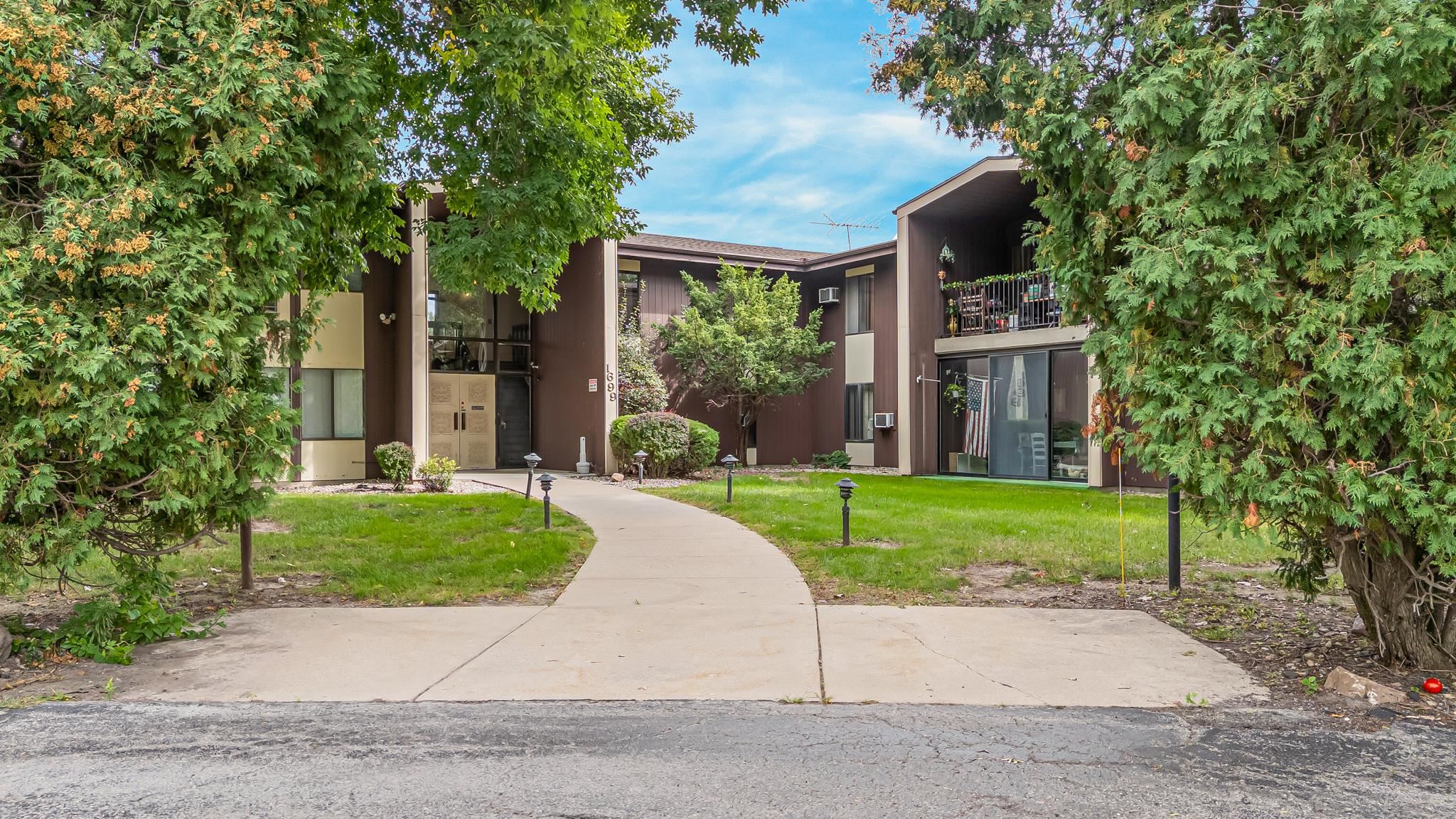 1699 ALCAN Drive 212