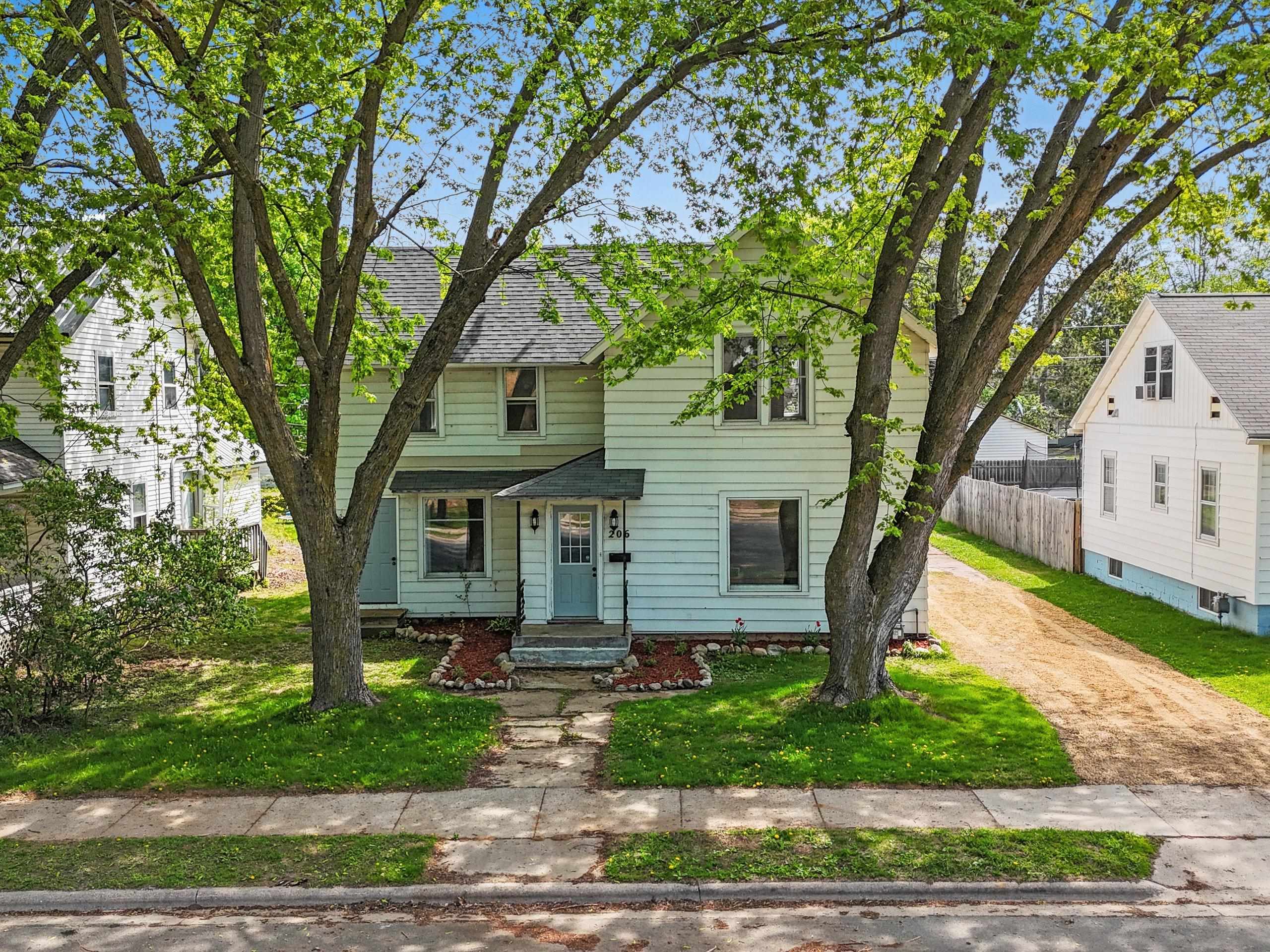 Shawano, Wisconsin 54166, United States, 4 Bedrooms Bedrooms, ,2 BathroomsBathrooms,Residential,Active,130648