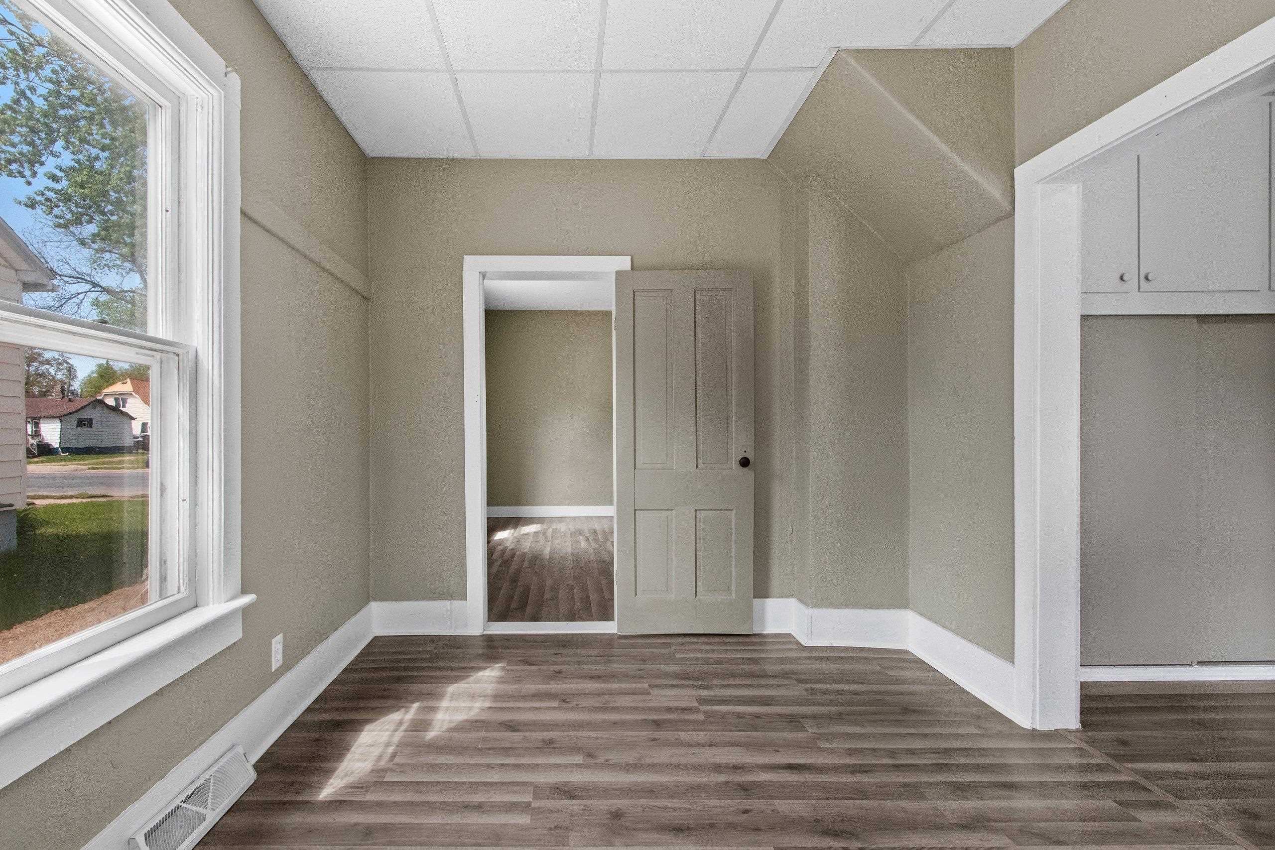 Shawano, Wisconsin 54166, United States, 4 Bedrooms Bedrooms, ,2 BathroomsBathrooms,Residential,Active,130648