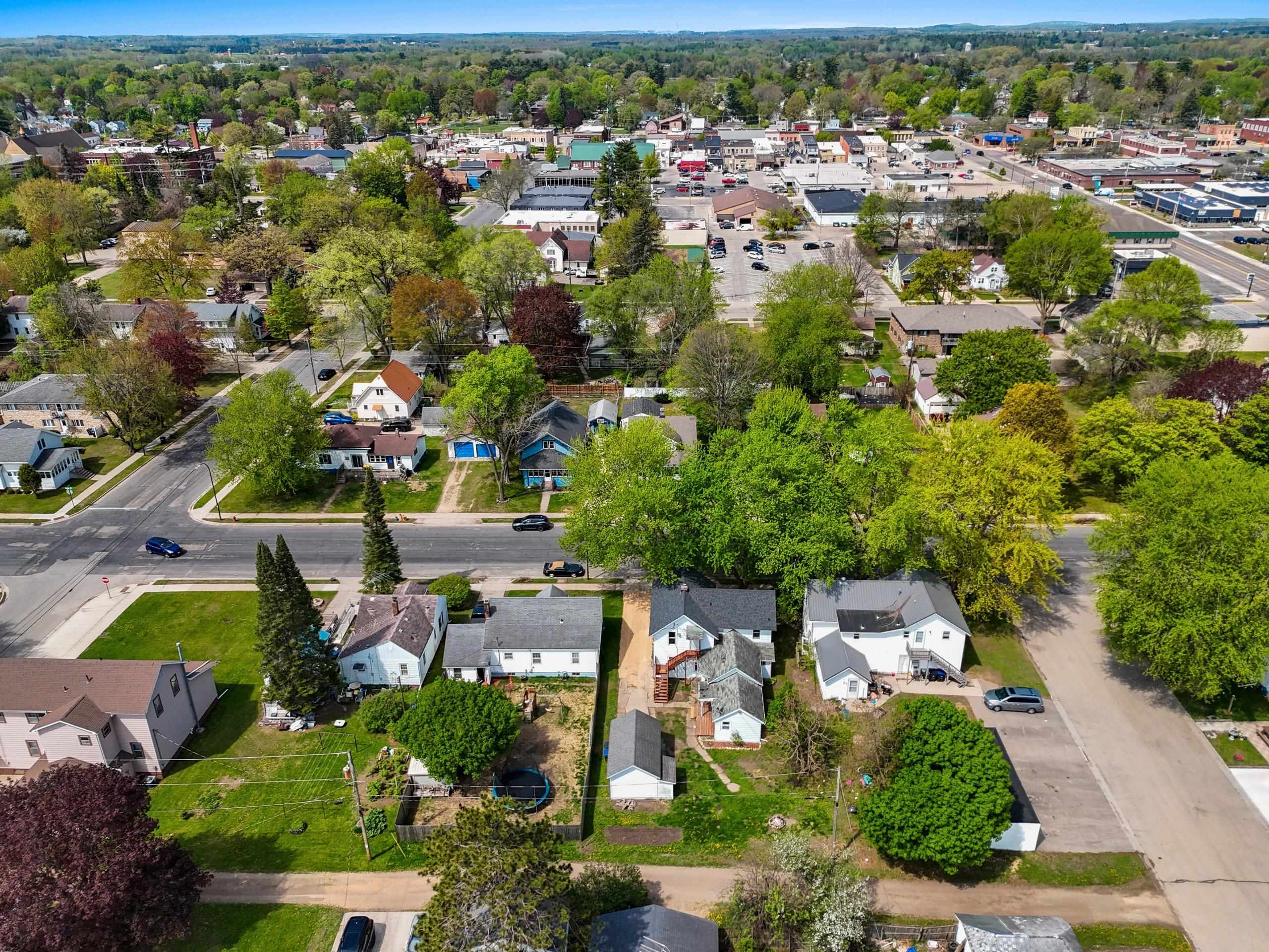 Shawano, Wisconsin 54166, United States, 4 Bedrooms Bedrooms, ,2 BathroomsBathrooms,Residential,Active,130648