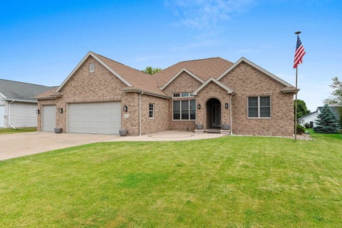Photo of 1892 N SUNRISE Lane, APPLETON, WI 54913 (MLS # 50327258)
