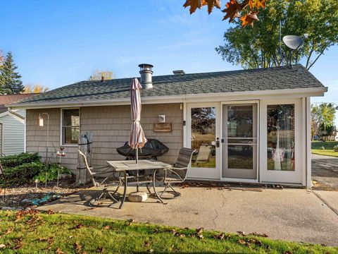Photo of 8923 TWIN HARBOR Road, STURGEON BAY, WI 54235 (MLS # 50316970)