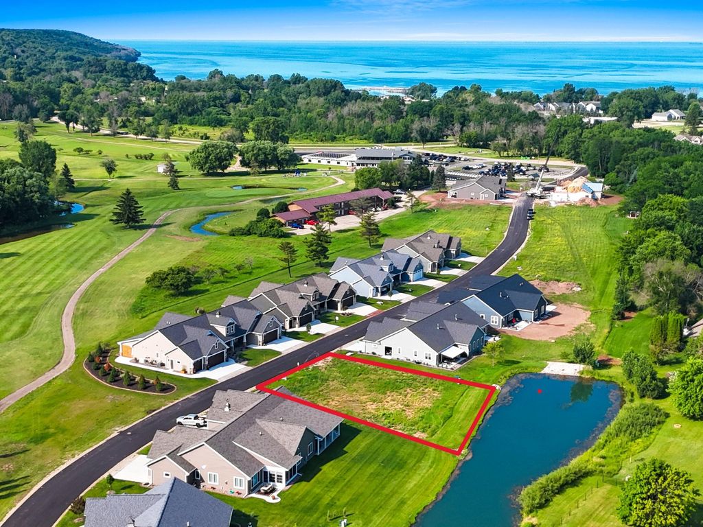 Photo of W4942 COTTAGE Lane #17, SHERWOOD, WI 54169 (MLS # 50310390)