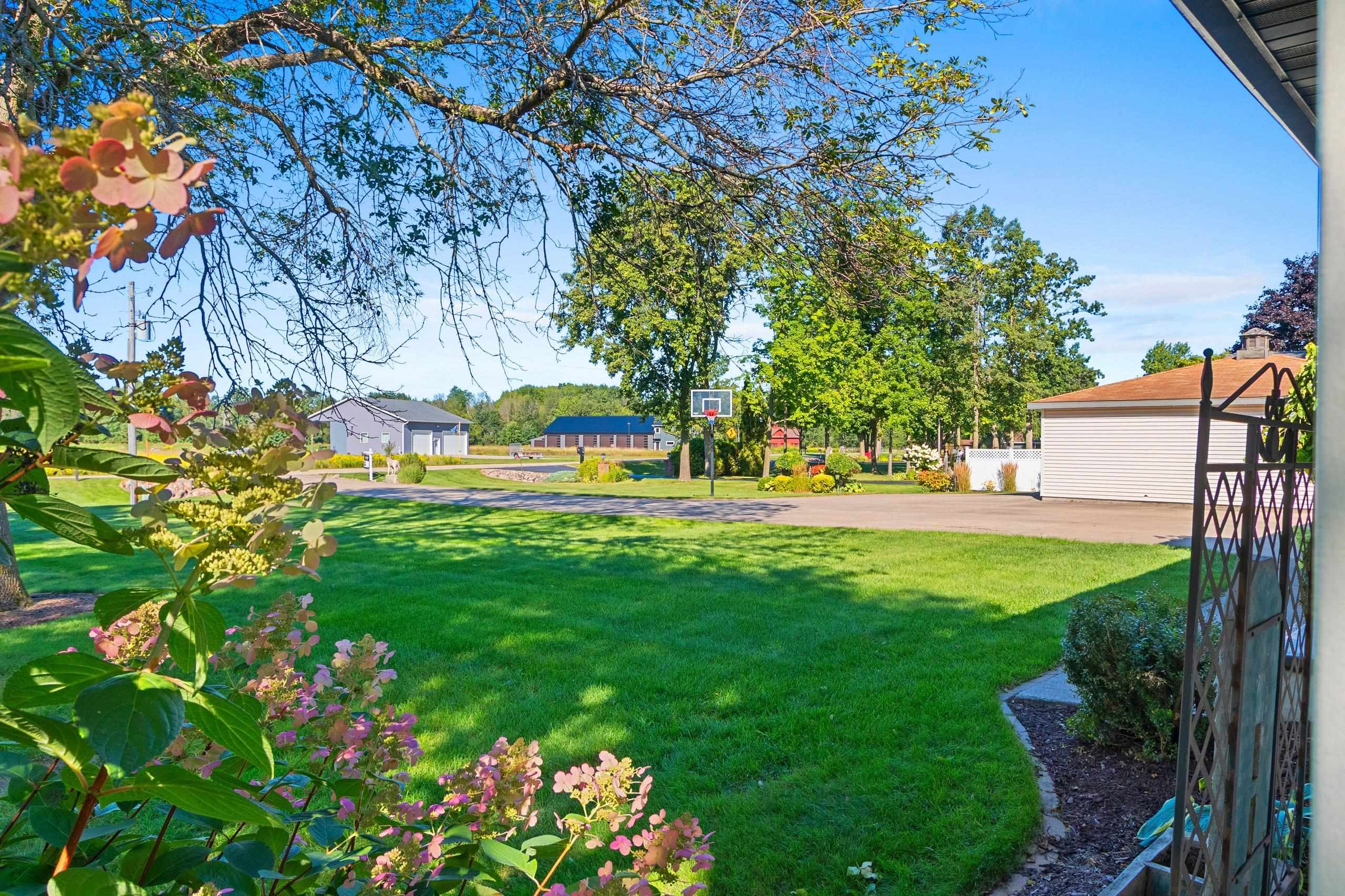 Shawano, Wisconsin 54166, United States, 4 Bedrooms Bedrooms, ,2 BathroomsBathrooms,Residential,Active,198865