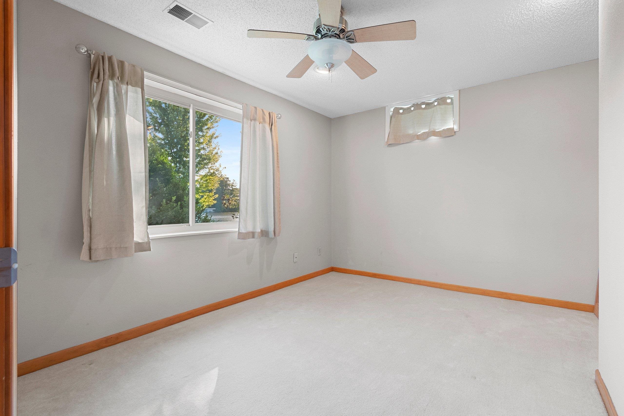 Shawano, Wisconsin 54166, United States, 4 Bedrooms Bedrooms, ,2 BathroomsBathrooms,Residential,Active,198865