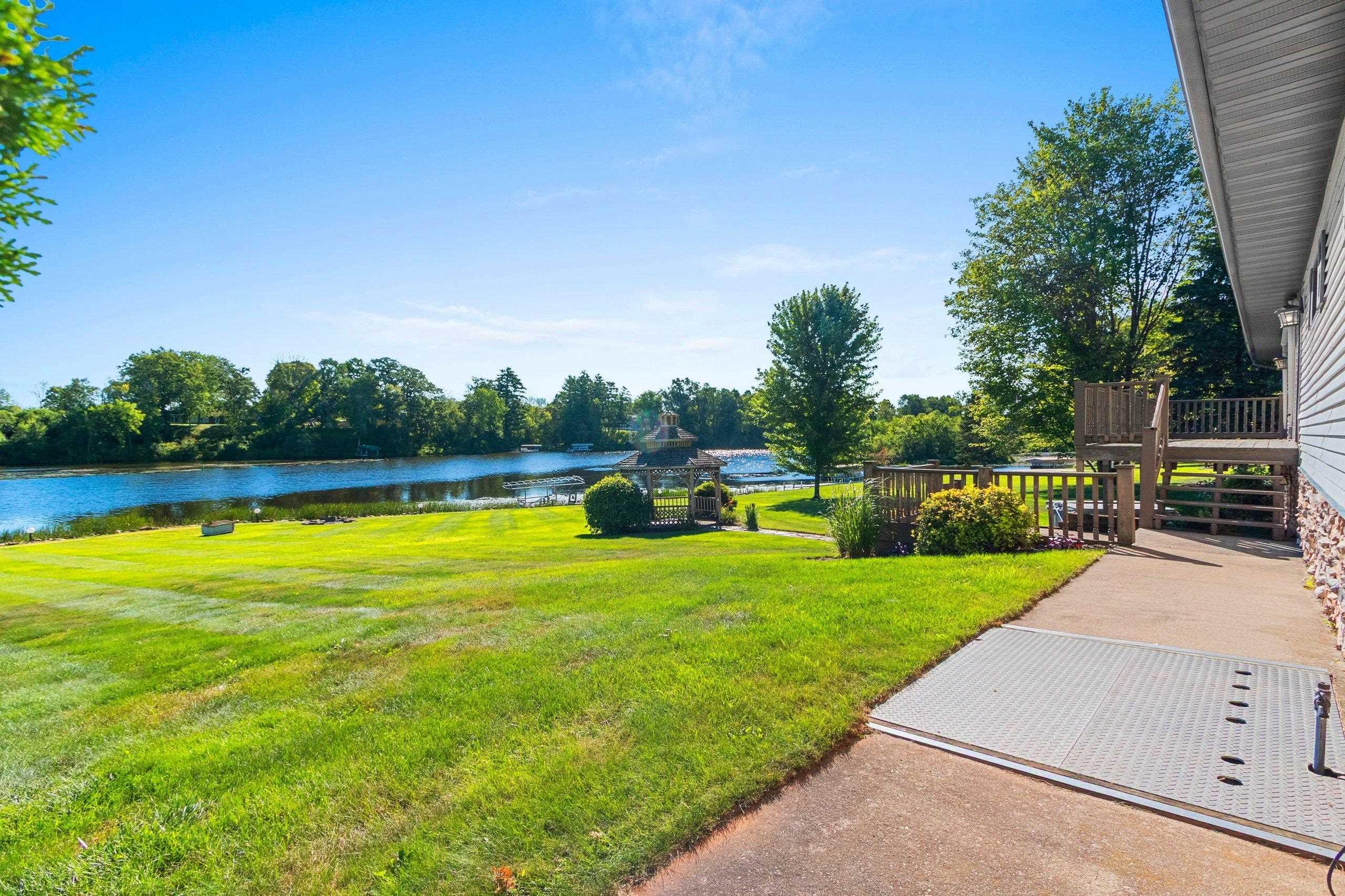 Shawano, Wisconsin 54166, United States, 4 Bedrooms Bedrooms, ,2 BathroomsBathrooms,Residential,Active,198865