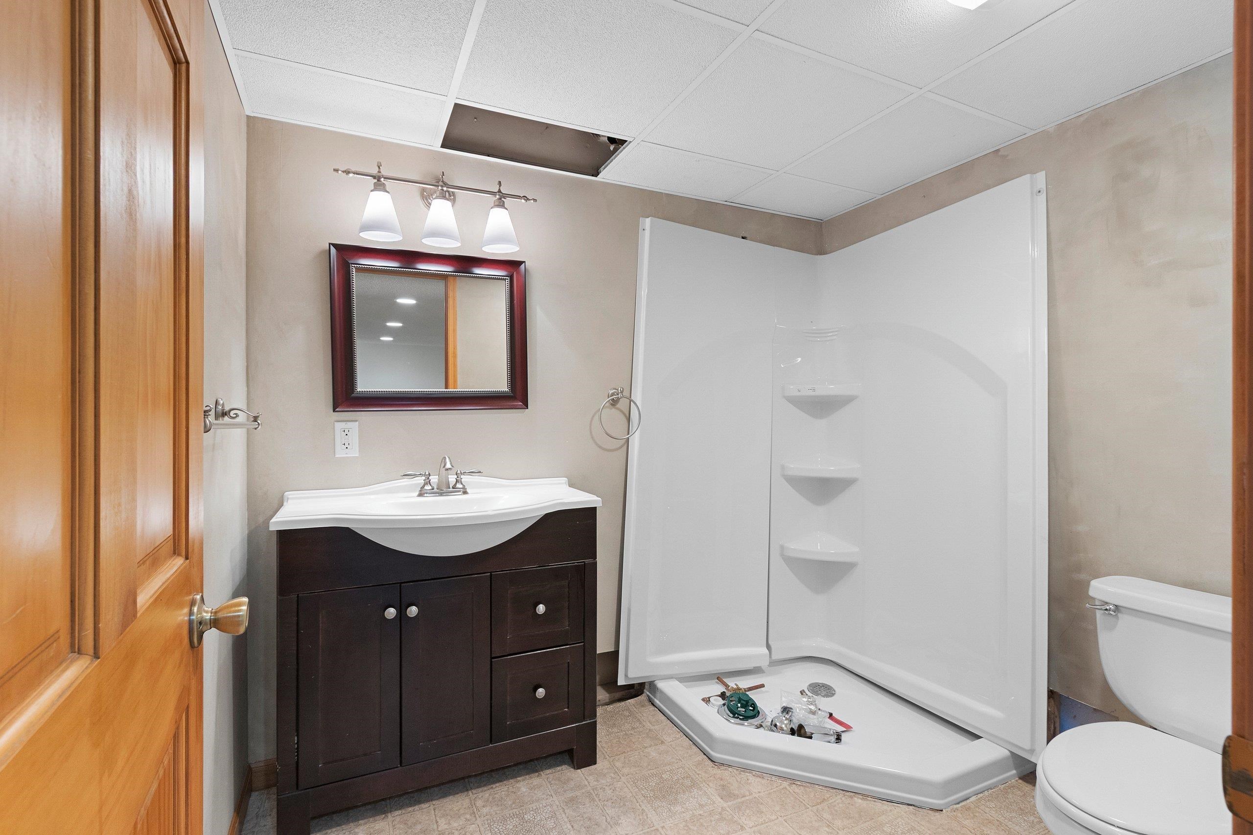 Shawano, Wisconsin 54166, United States, 4 Bedrooms Bedrooms, ,2 BathroomsBathrooms,Residential,Active,198865