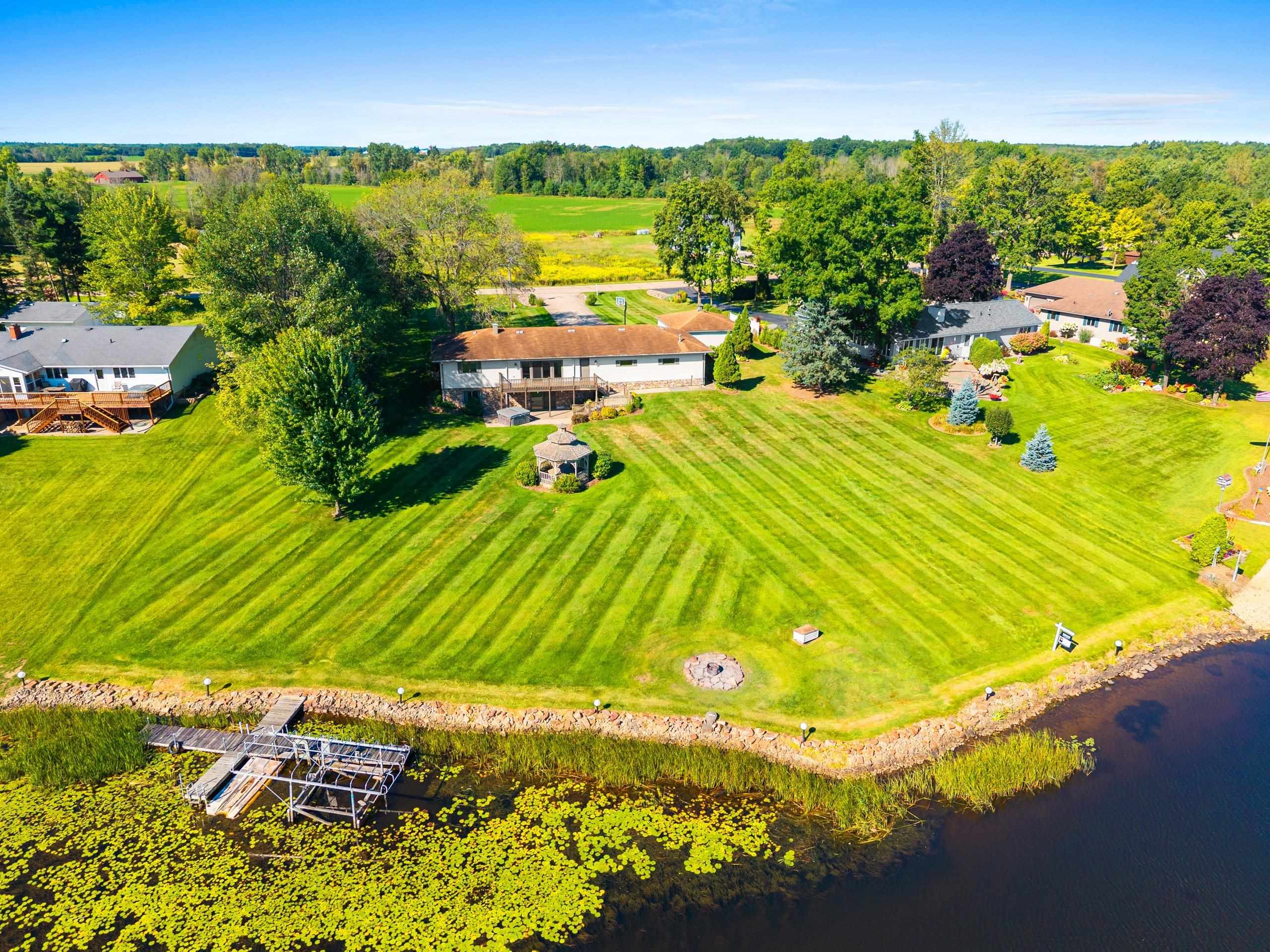 Shawano, Wisconsin 54166, United States, 4 Bedrooms Bedrooms, ,2 BathroomsBathrooms,Residential,Active,198865