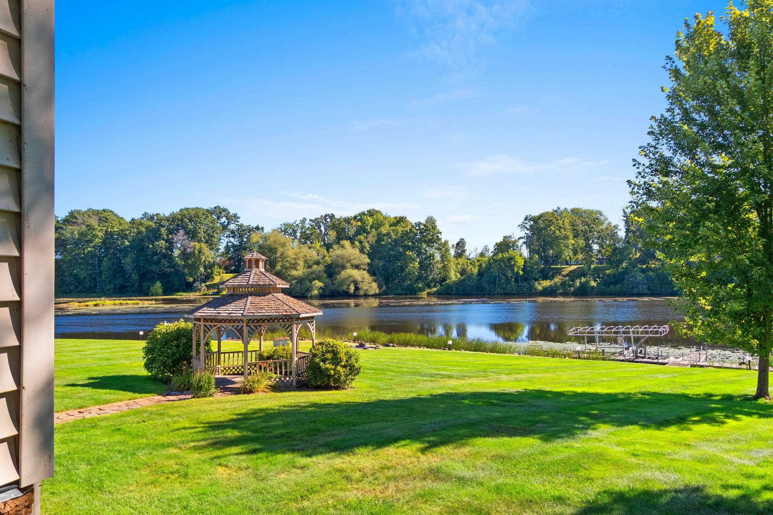 Shawano, Wisconsin 54166, United States, 4 Bedrooms Bedrooms, ,2 BathroomsBathrooms,Residential,Active,198865