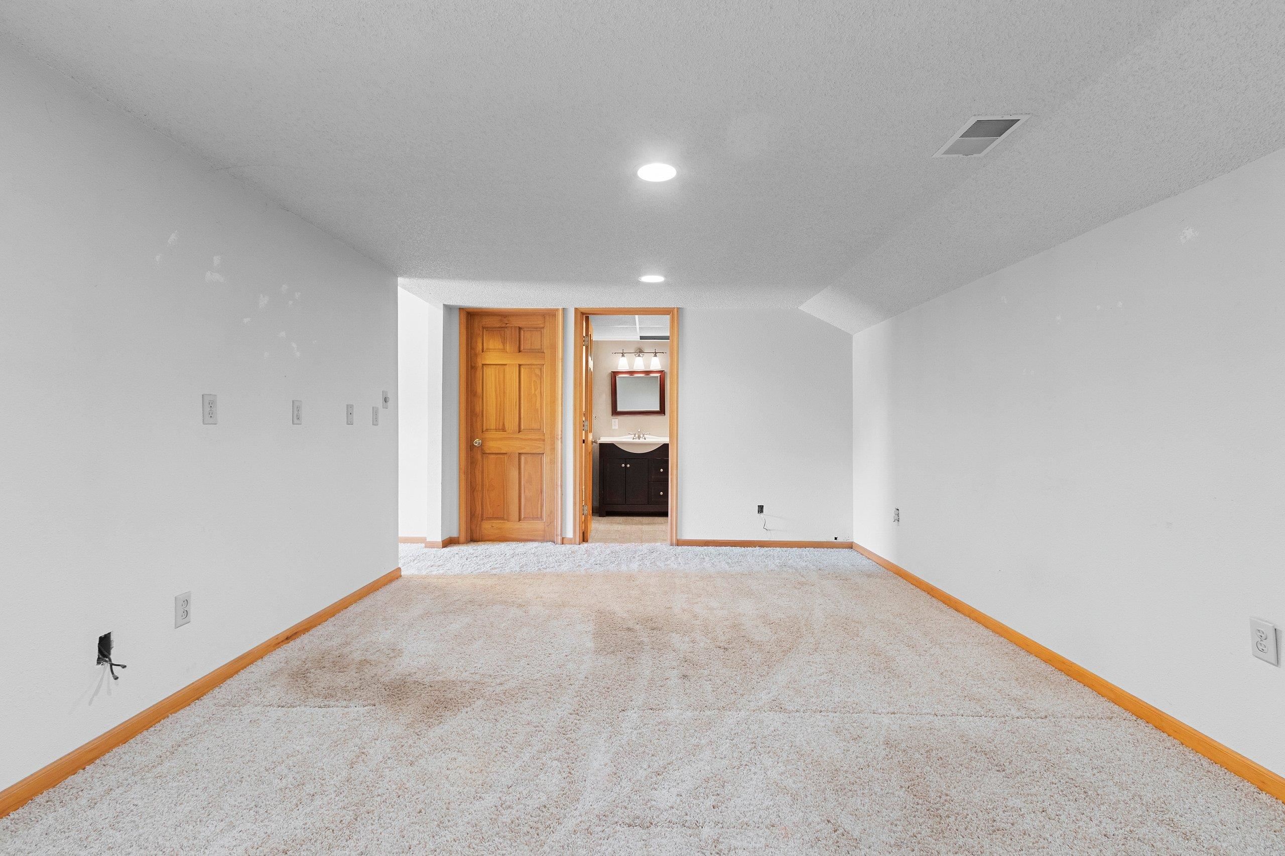 Shawano, Wisconsin 54166, United States, 4 Bedrooms Bedrooms, ,2 BathroomsBathrooms,Residential,Active,198865