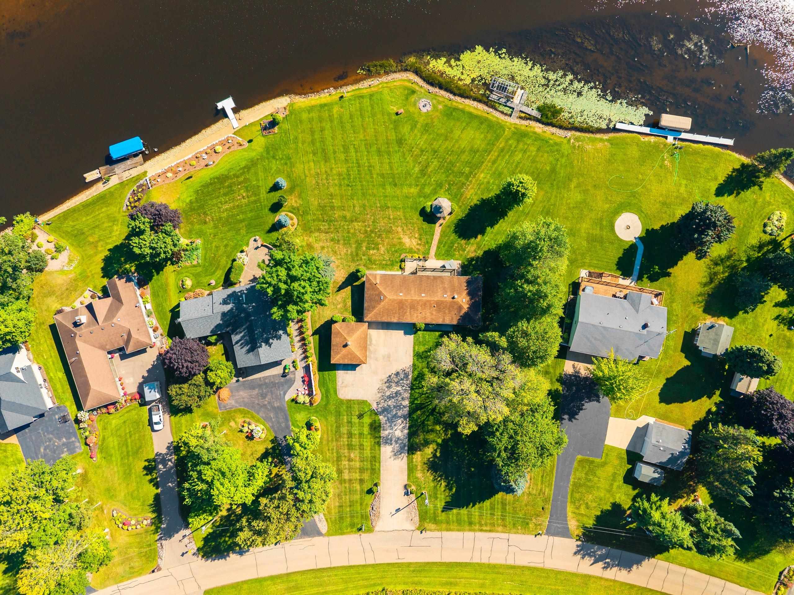 Shawano, Wisconsin 54166, United States, 4 Bedrooms Bedrooms, ,2 BathroomsBathrooms,Residential,Active,198865