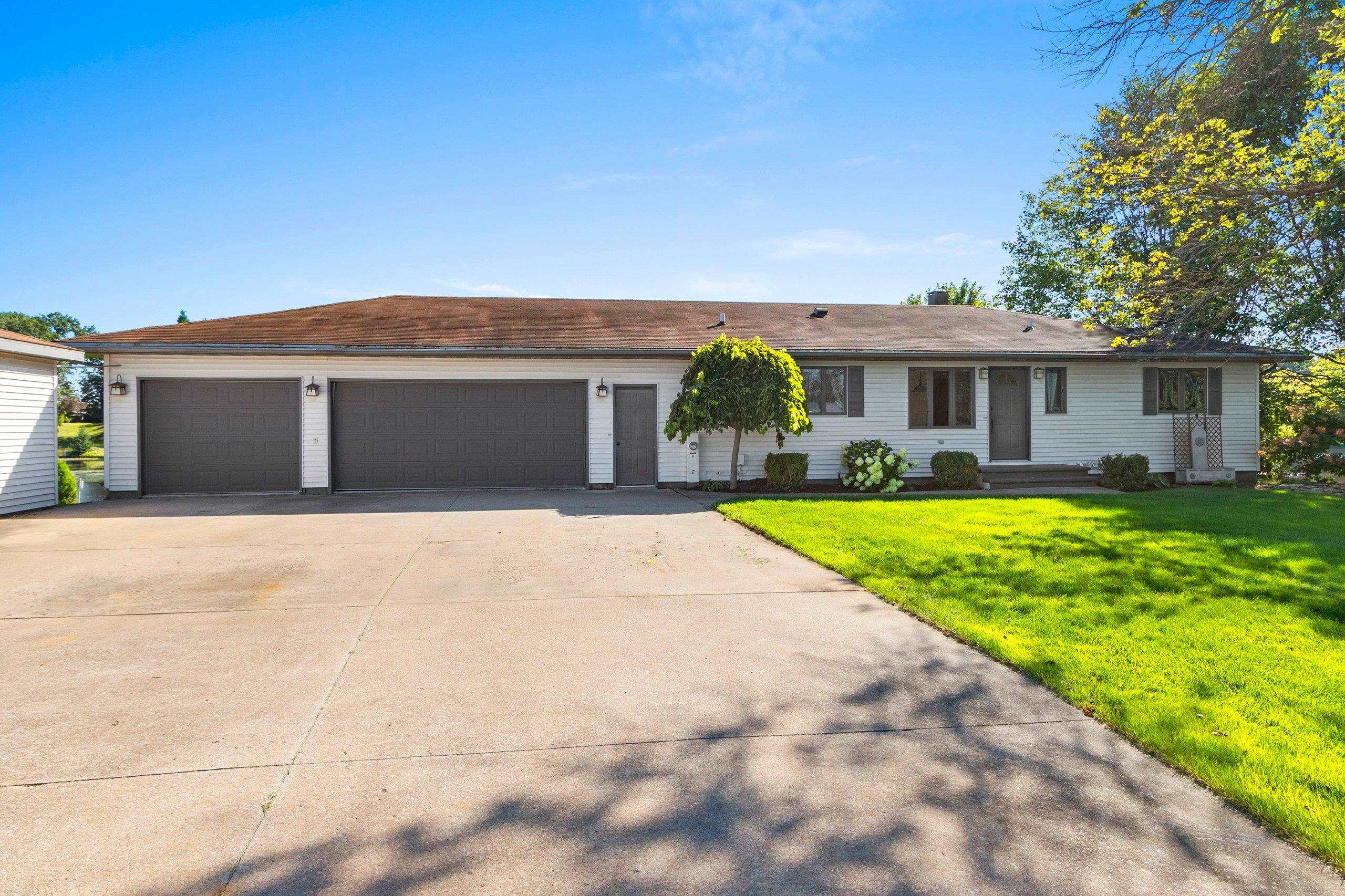 Shawano, Wisconsin 54166, United States, 4 Bedrooms Bedrooms, ,2 BathroomsBathrooms,Residential,Active,198865