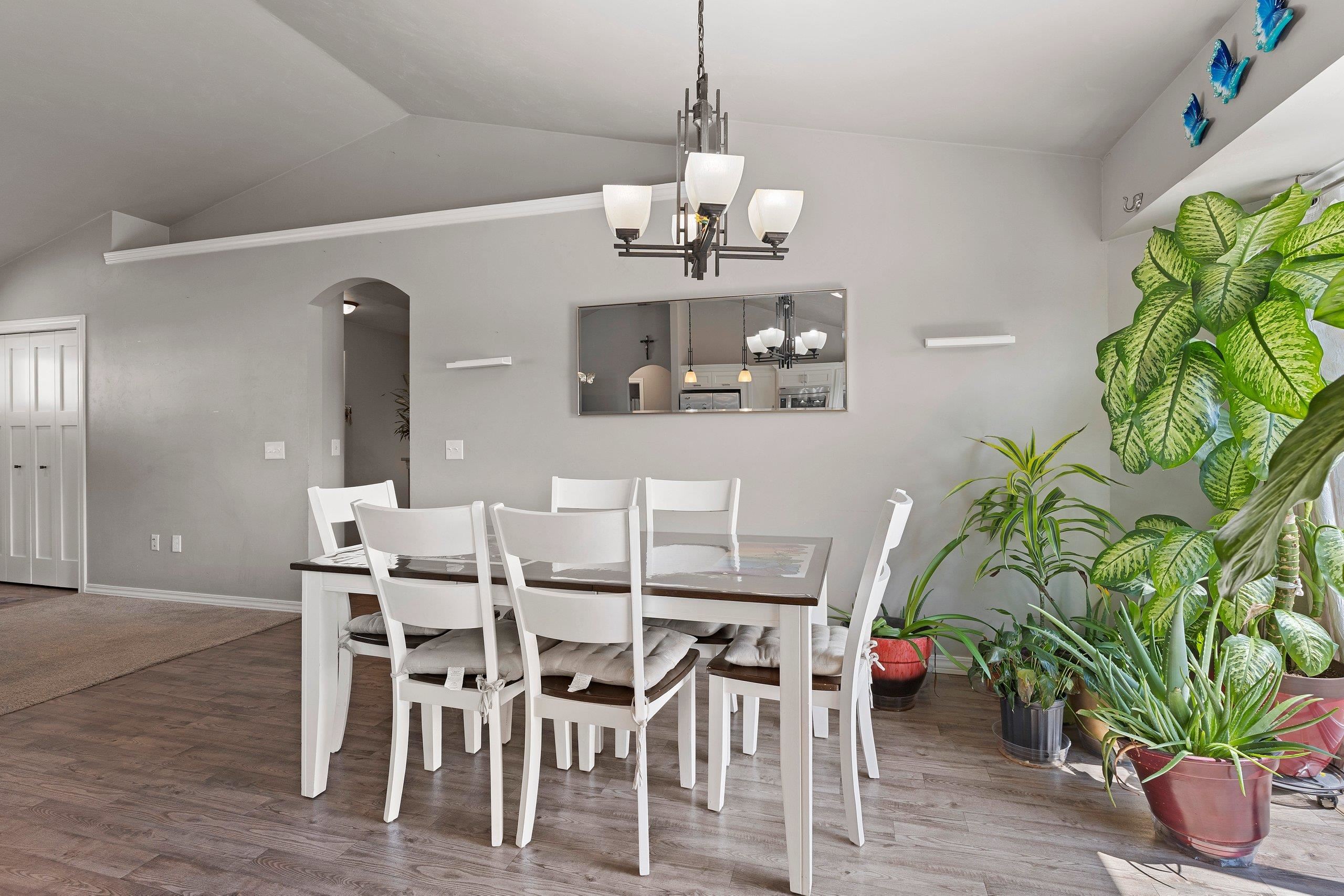 De Pere, Wisconsin 54115, United States, 4 Bedrooms Bedrooms, ,3 BathroomsBathrooms,Residential,Active,115439