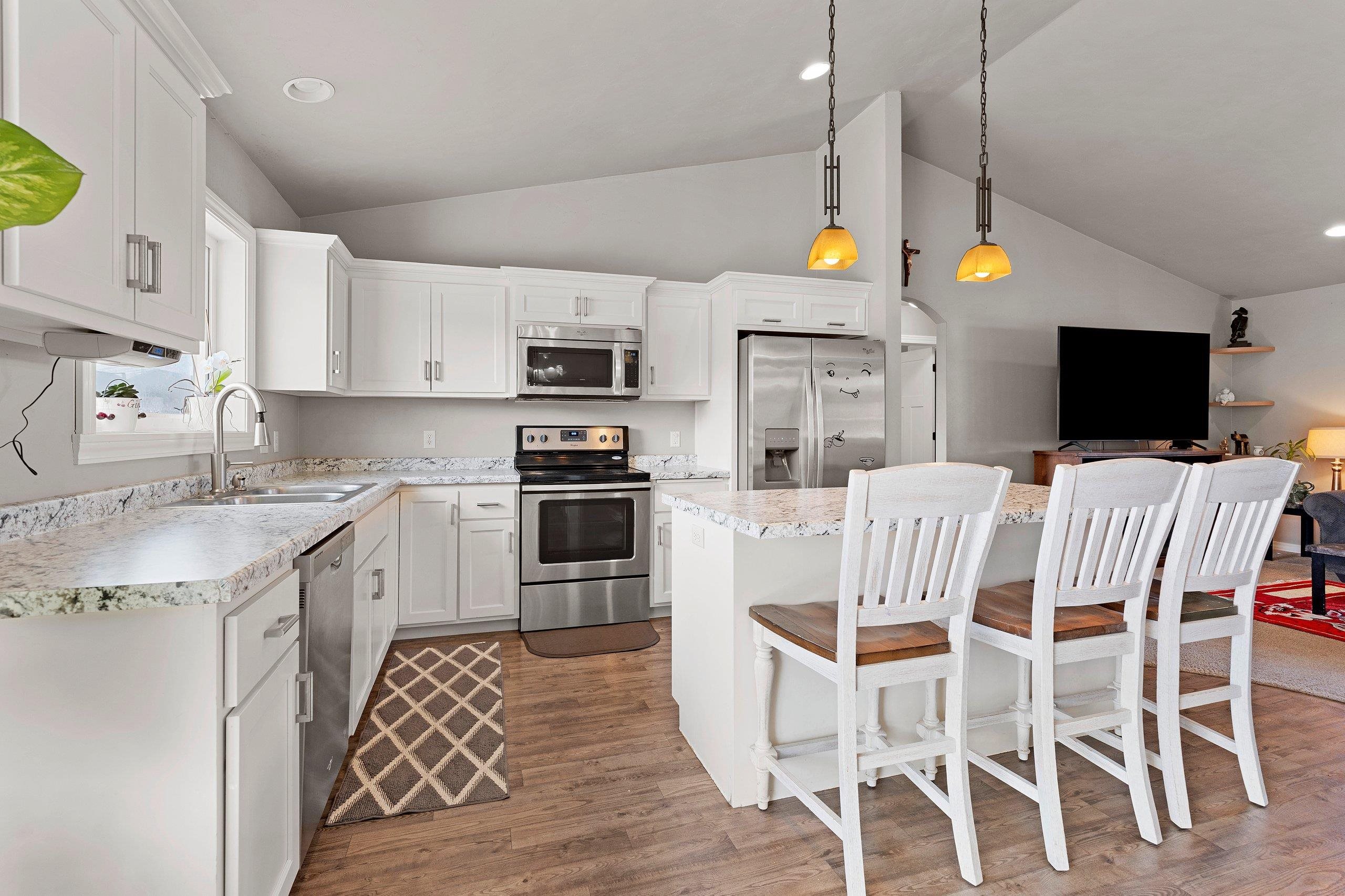 De Pere, Wisconsin 54115, United States, 4 Bedrooms Bedrooms, ,3 BathroomsBathrooms,Residential,Active,115439