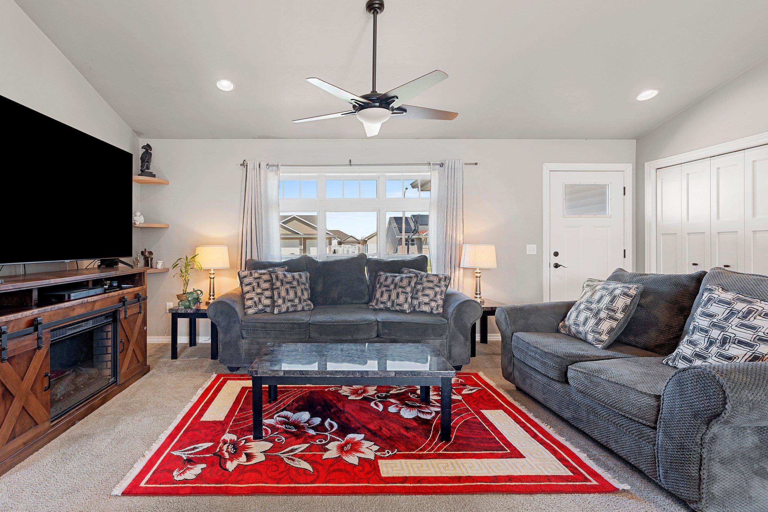 De Pere, Wisconsin 54115, United States, 4 Bedrooms Bedrooms, ,3 BathroomsBathrooms,Residential,Active,115439