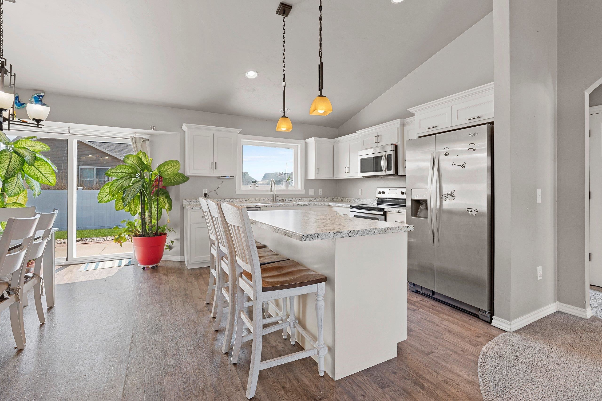 De Pere, Wisconsin 54115, United States, 4 Bedrooms Bedrooms, ,3 BathroomsBathrooms,Residential,Active,115439