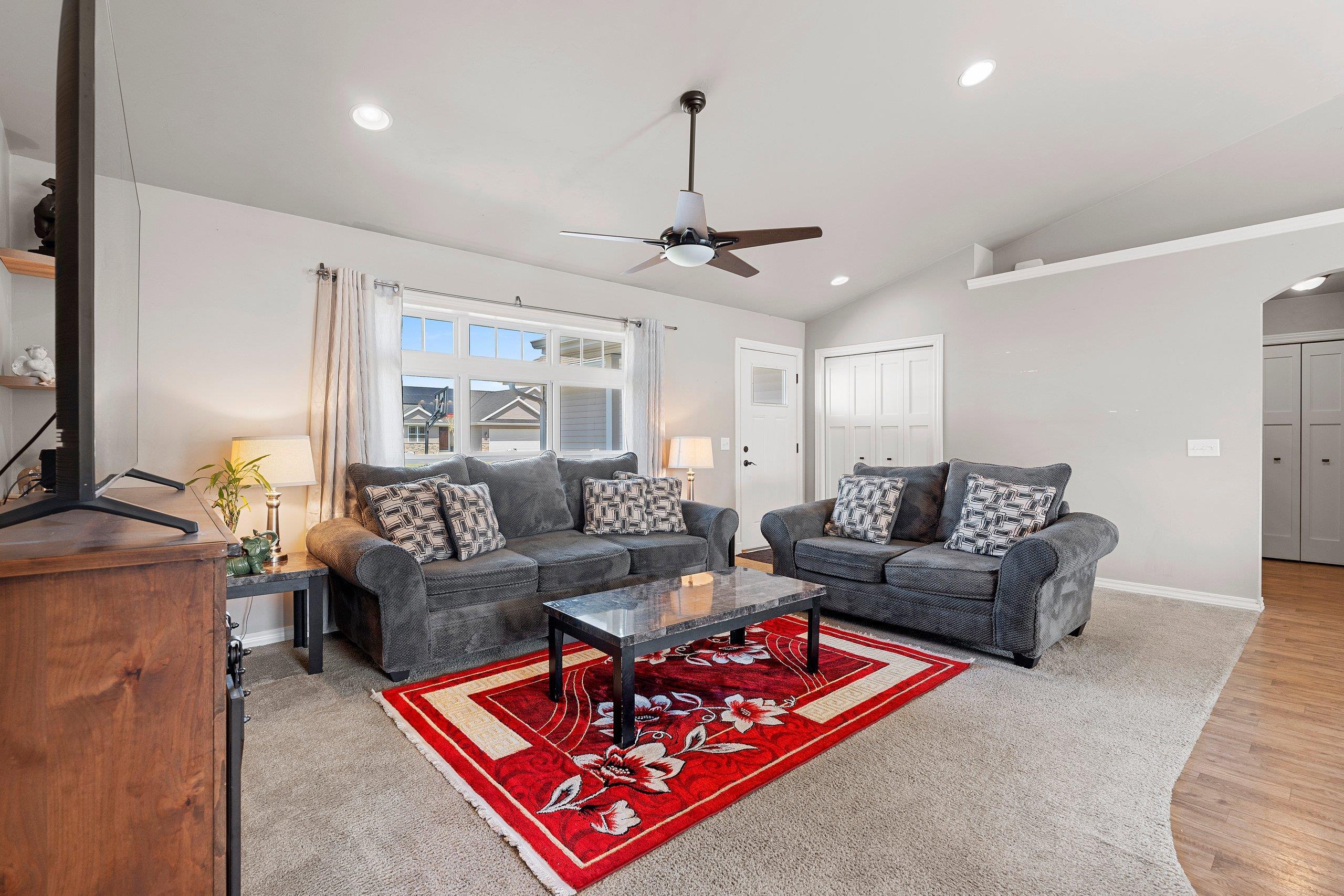 De Pere, Wisconsin 54115, United States, 4 Bedrooms Bedrooms, ,3 BathroomsBathrooms,Residential,Active,115439