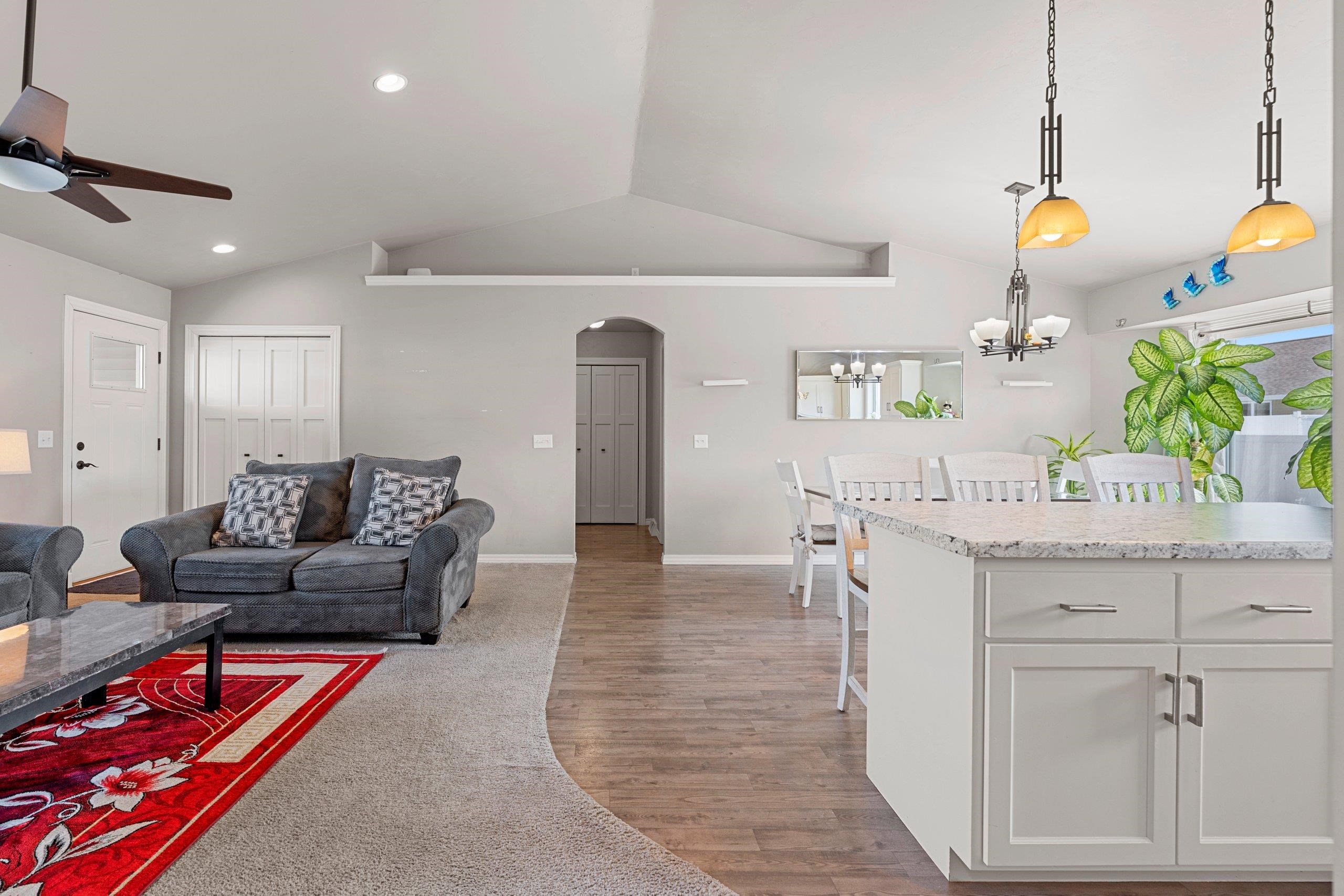 De Pere, Wisconsin 54115, United States, 4 Bedrooms Bedrooms, ,3 BathroomsBathrooms,Residential,Active,115439