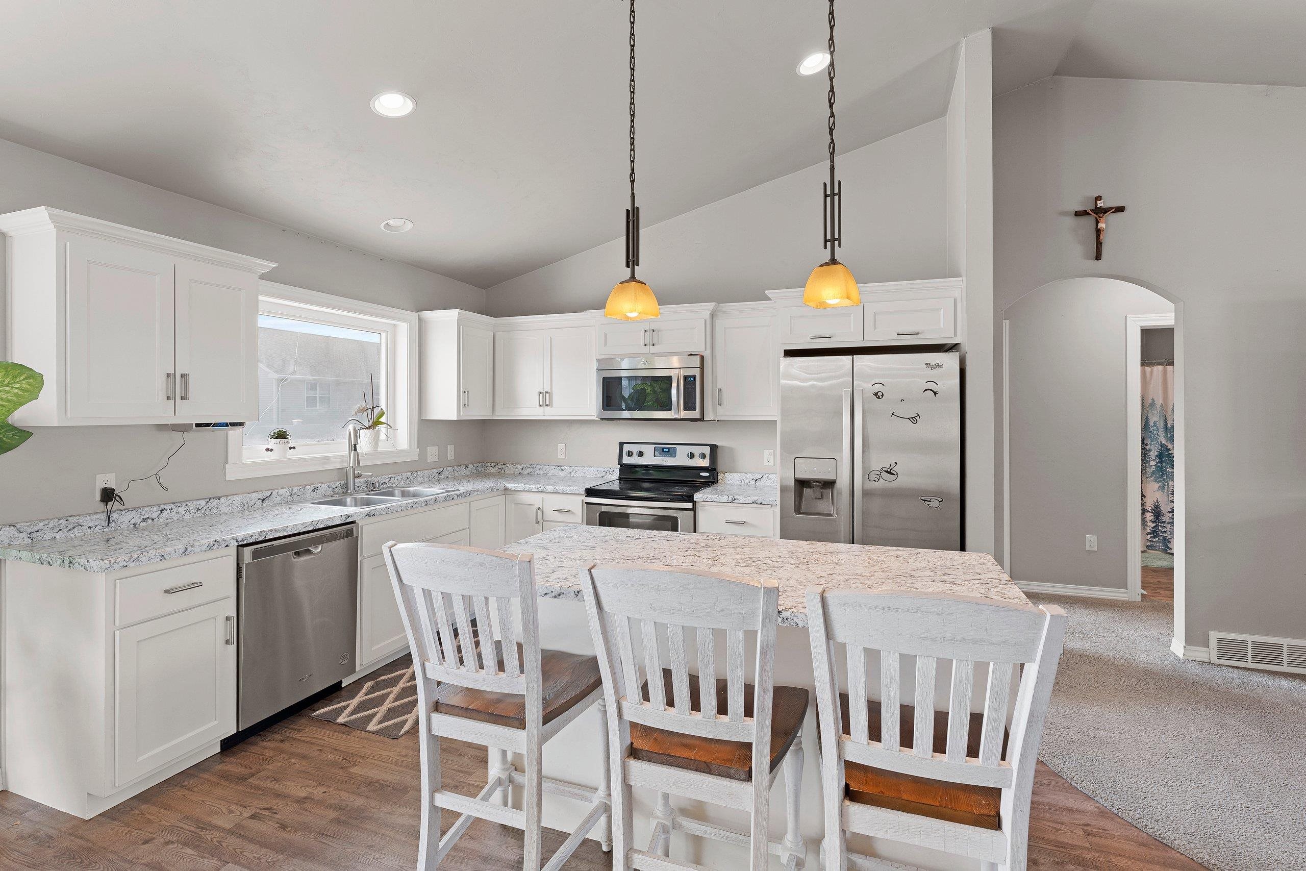 De Pere, Wisconsin 54115, United States, 4 Bedrooms Bedrooms, ,3 BathroomsBathrooms,Residential,Active,115439