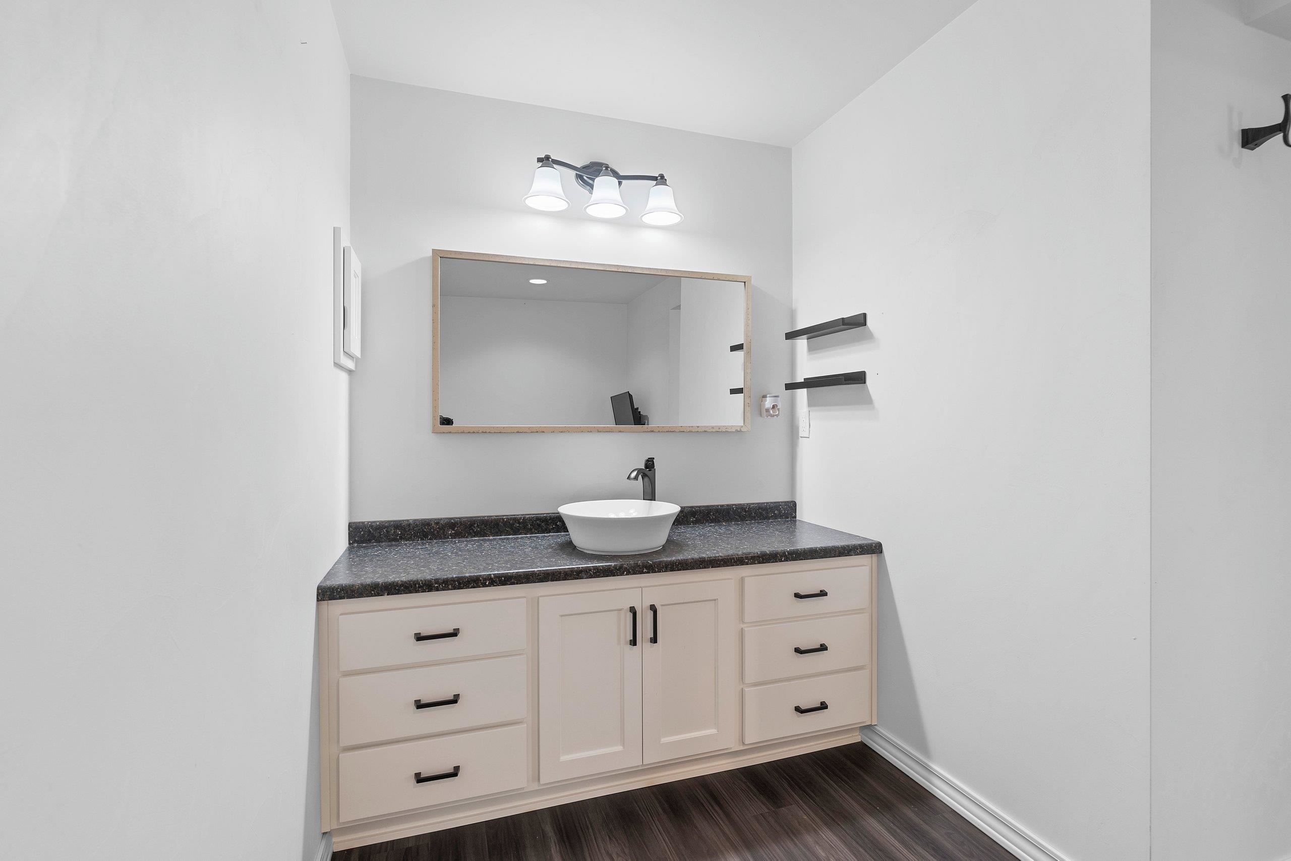 De Pere, Wisconsin 54115, United States, 4 Bedrooms Bedrooms, ,3 BathroomsBathrooms,Residential,Active,115439