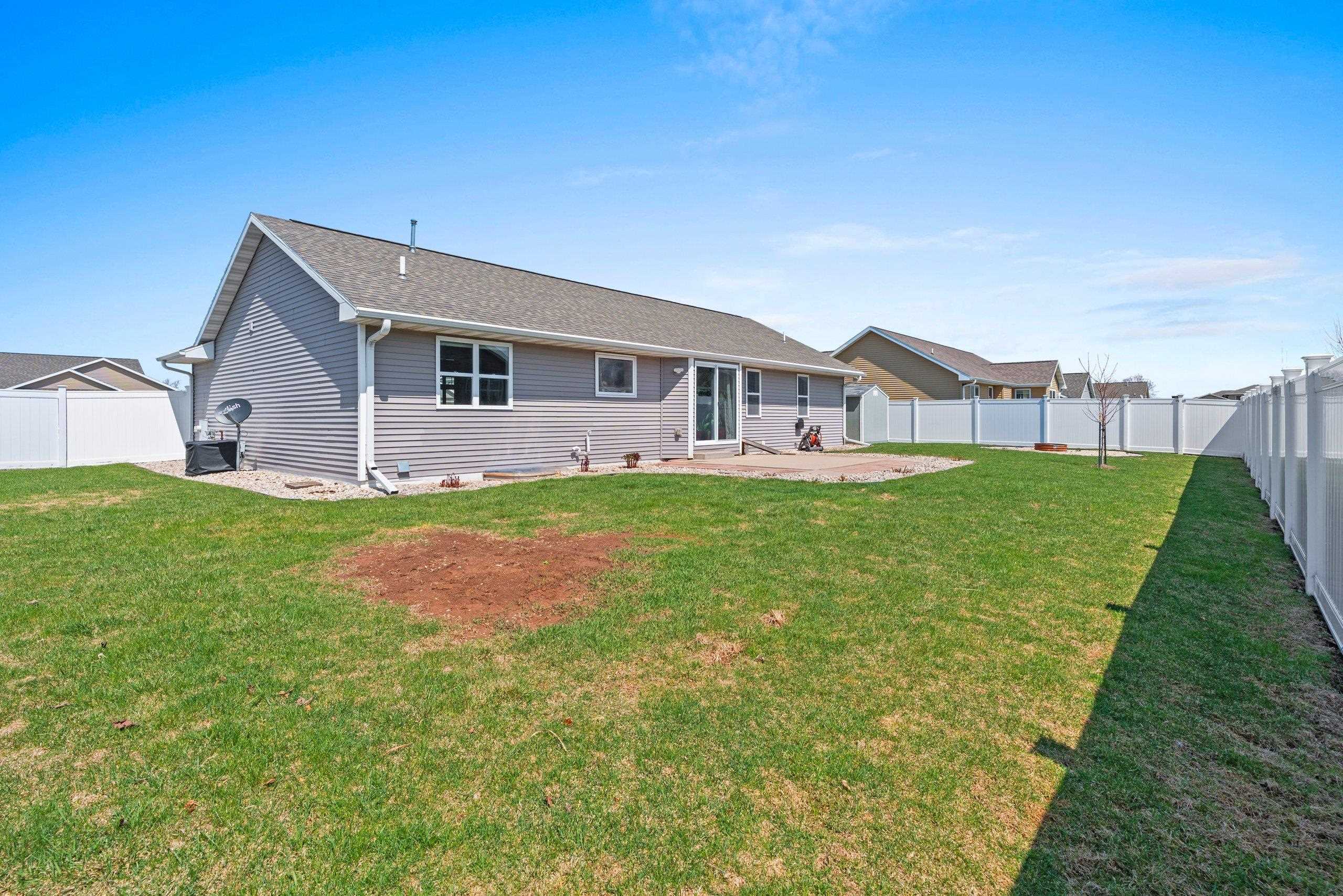 De Pere, Wisconsin 54115, United States, 4 Bedrooms Bedrooms, ,3 BathroomsBathrooms,Residential,Active,115439