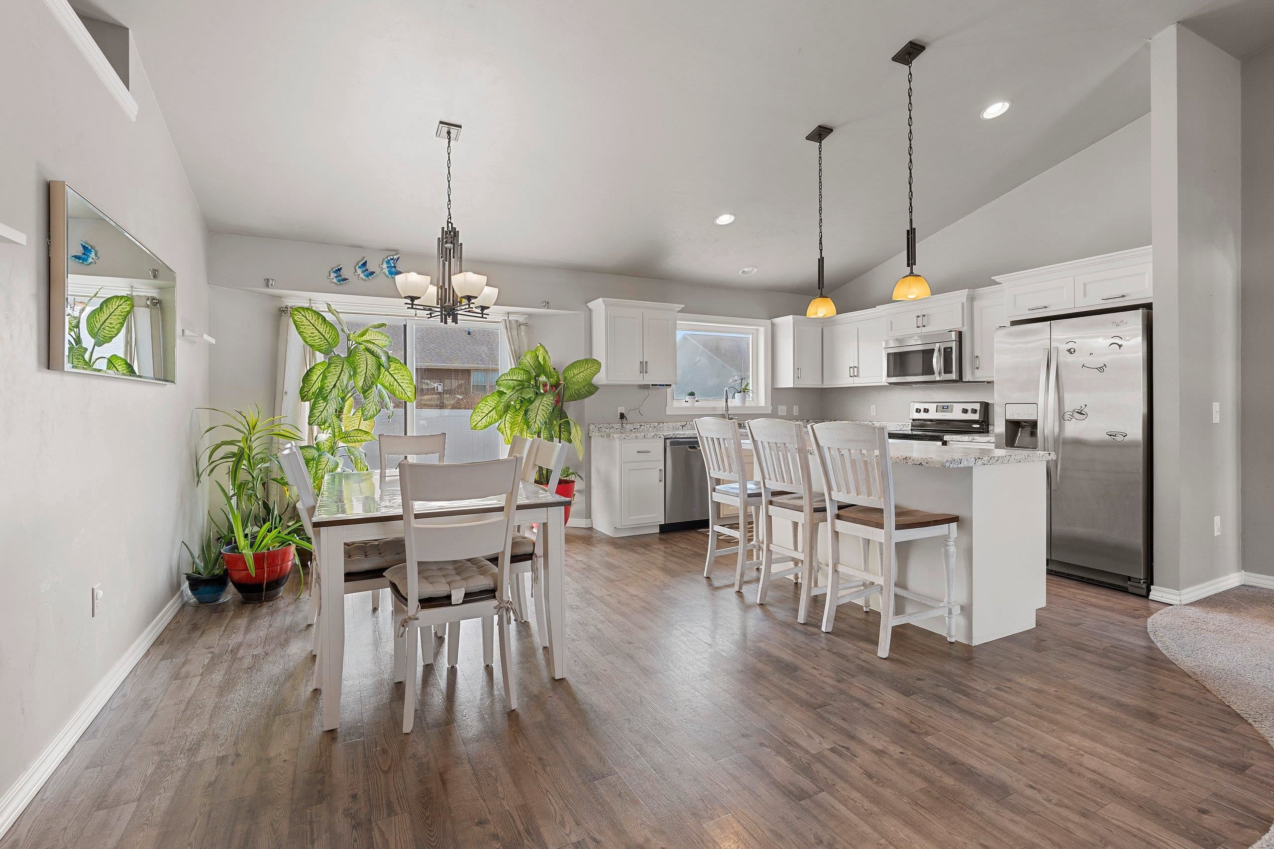 De Pere, Wisconsin 54115, United States, 4 Bedrooms Bedrooms, ,3 BathroomsBathrooms,Residential,Active,115439