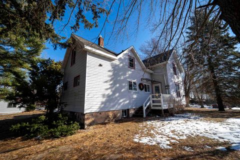 Photo of N916 COUNTY ROAD H, FREMONT, WI 54940 (MLS # 50321334)