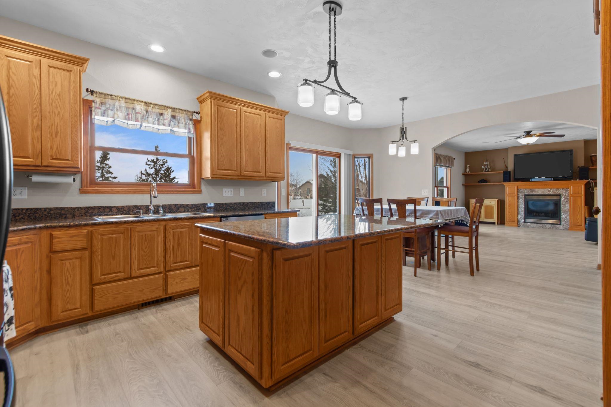 Sherwood, Wisconsin 54169, United States, 5 Bedrooms Bedrooms, ,5 BathroomsBathrooms,Residential,Active,244080