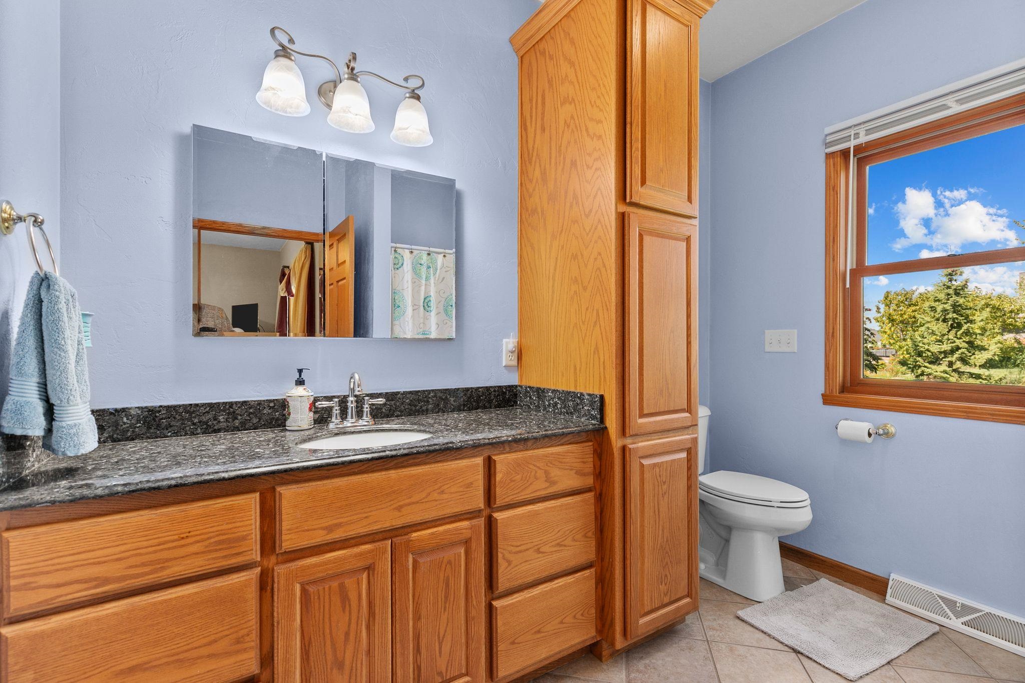 Sherwood, Wisconsin 54169, United States, 5 Bedrooms Bedrooms, ,5 BathroomsBathrooms,Residential,Active,244080