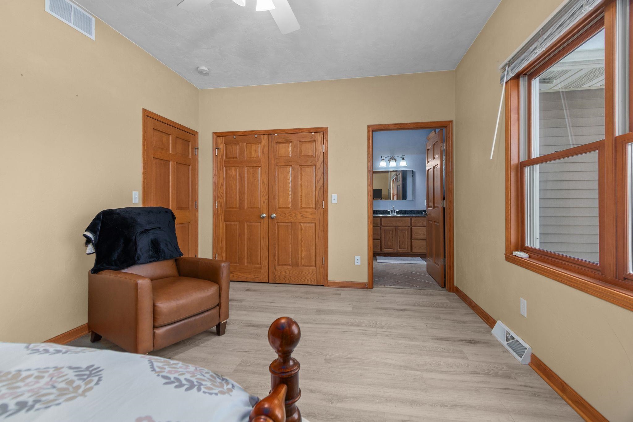 Sherwood, Wisconsin 54169, United States, 5 Bedrooms Bedrooms, ,5 BathroomsBathrooms,Residential,Active,244080