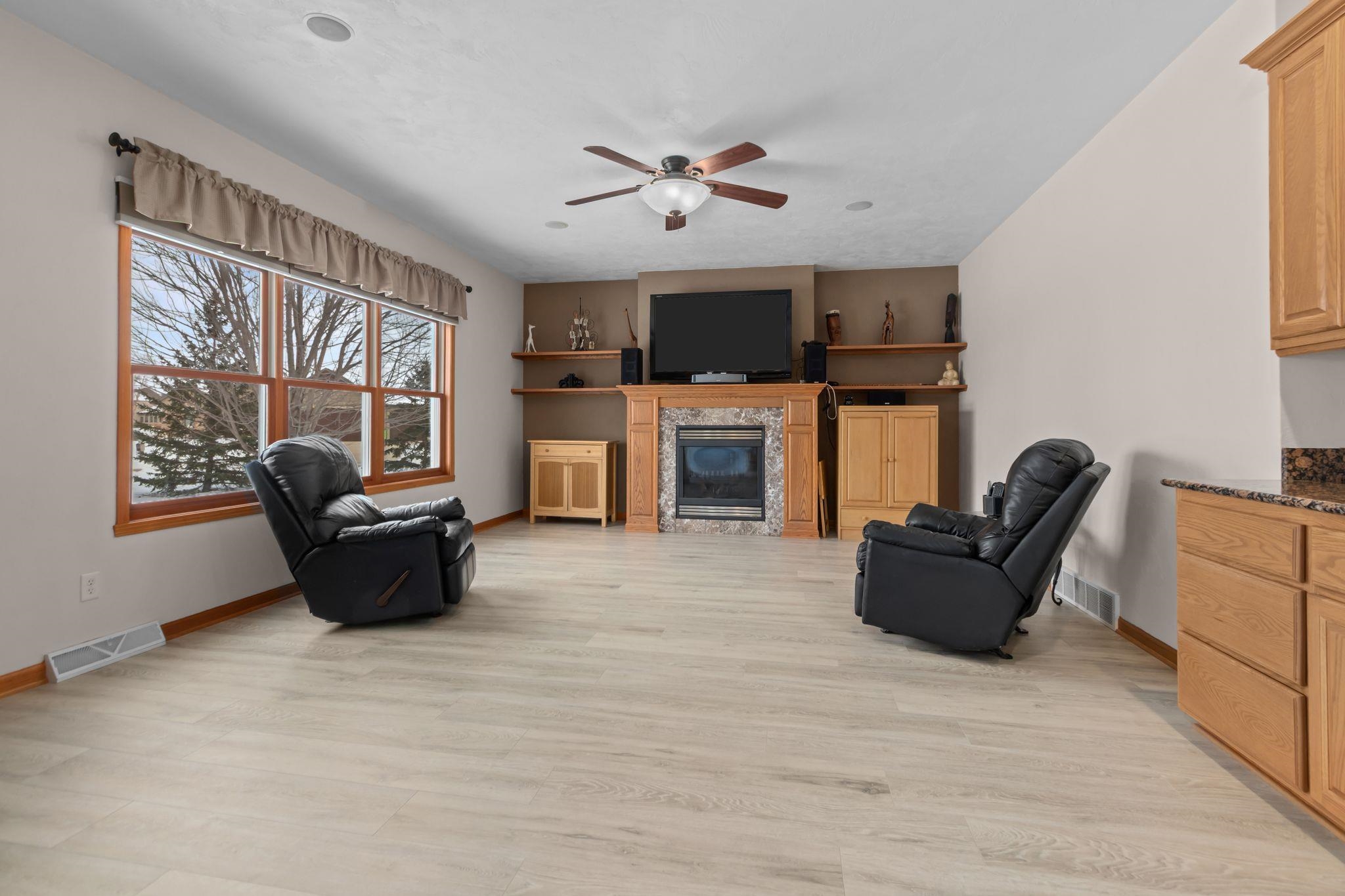 Sherwood, Wisconsin 54169, United States, 5 Bedrooms Bedrooms, ,5 BathroomsBathrooms,Residential,Active,244080