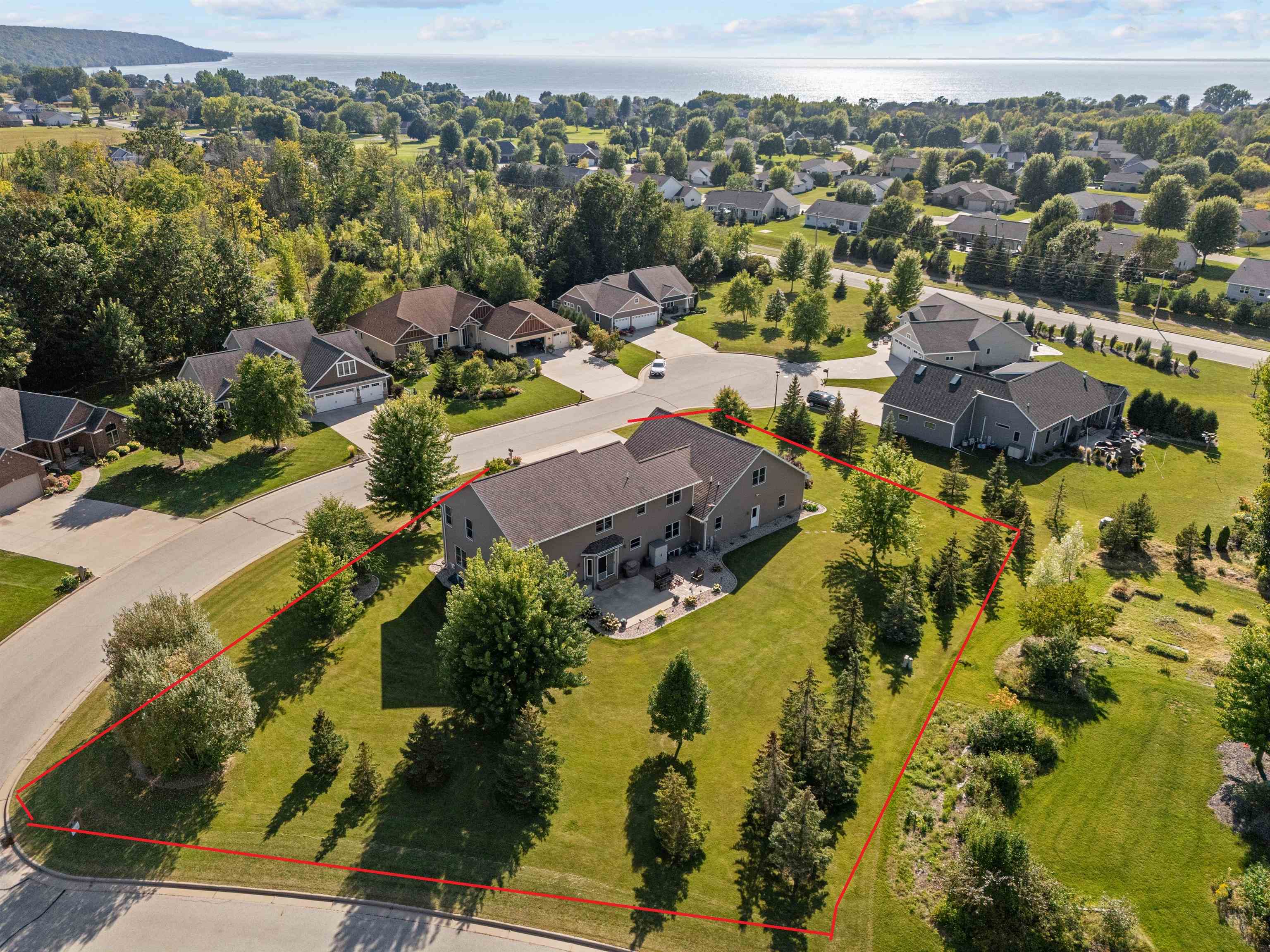 Sherwood, Wisconsin 54169, United States, 5 Bedrooms Bedrooms, ,5 BathroomsBathrooms,Residential,Active,244080