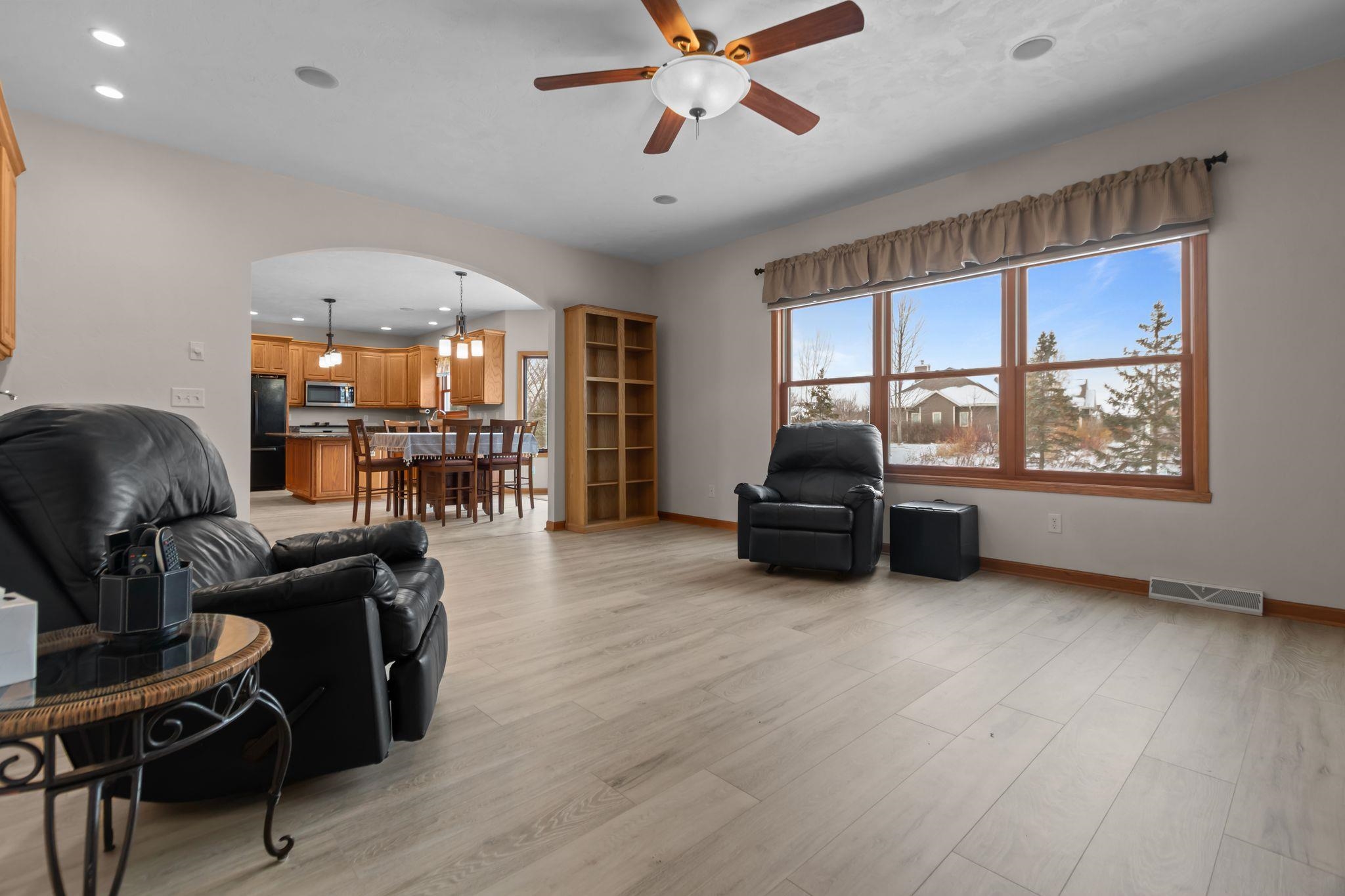 Sherwood, Wisconsin 54169, United States, 5 Bedrooms Bedrooms, ,5 BathroomsBathrooms,Residential,Active,244080