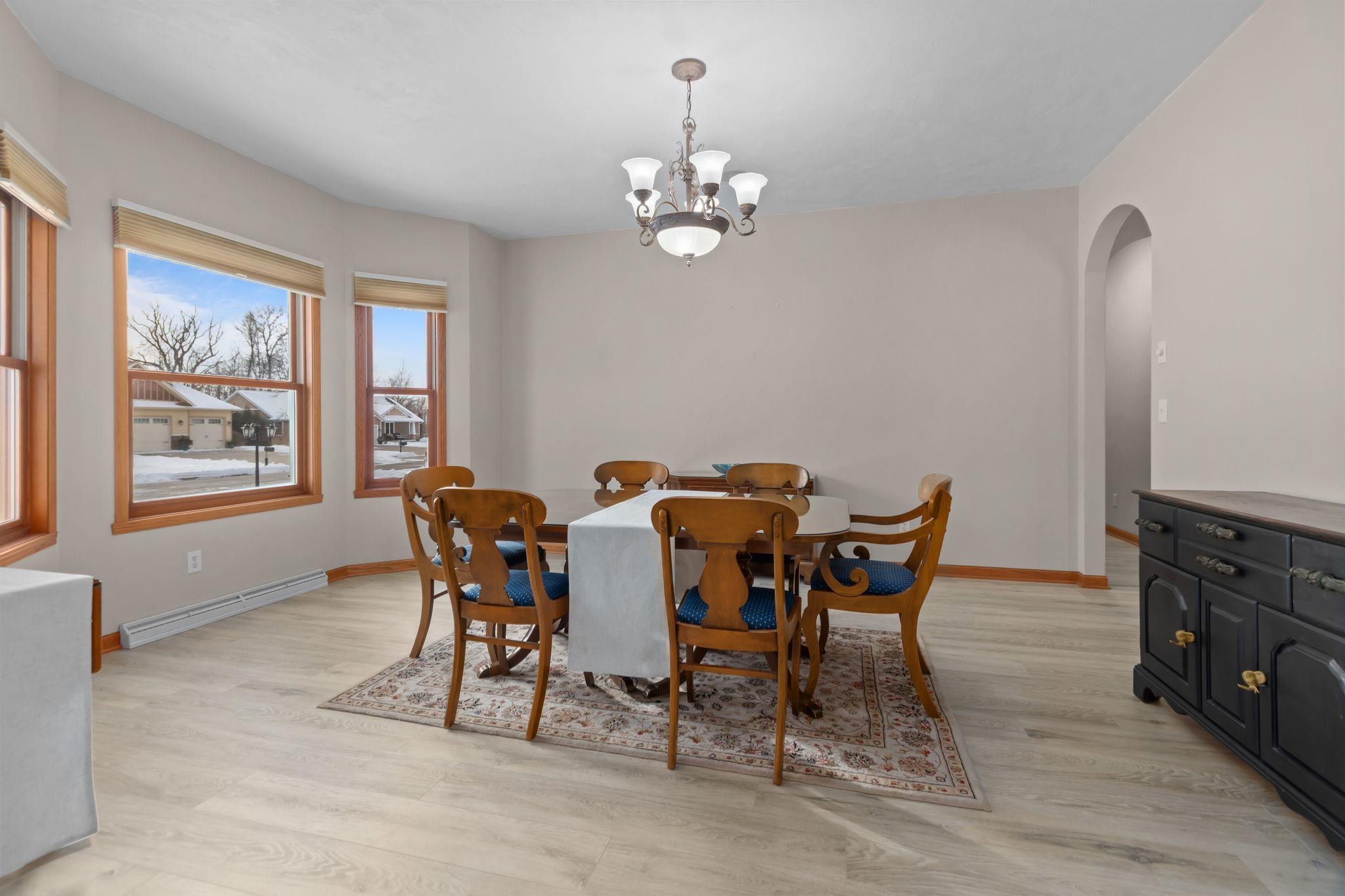 Sherwood, Wisconsin 54169, United States, 5 Bedrooms Bedrooms, ,5 BathroomsBathrooms,Residential,Active,244080