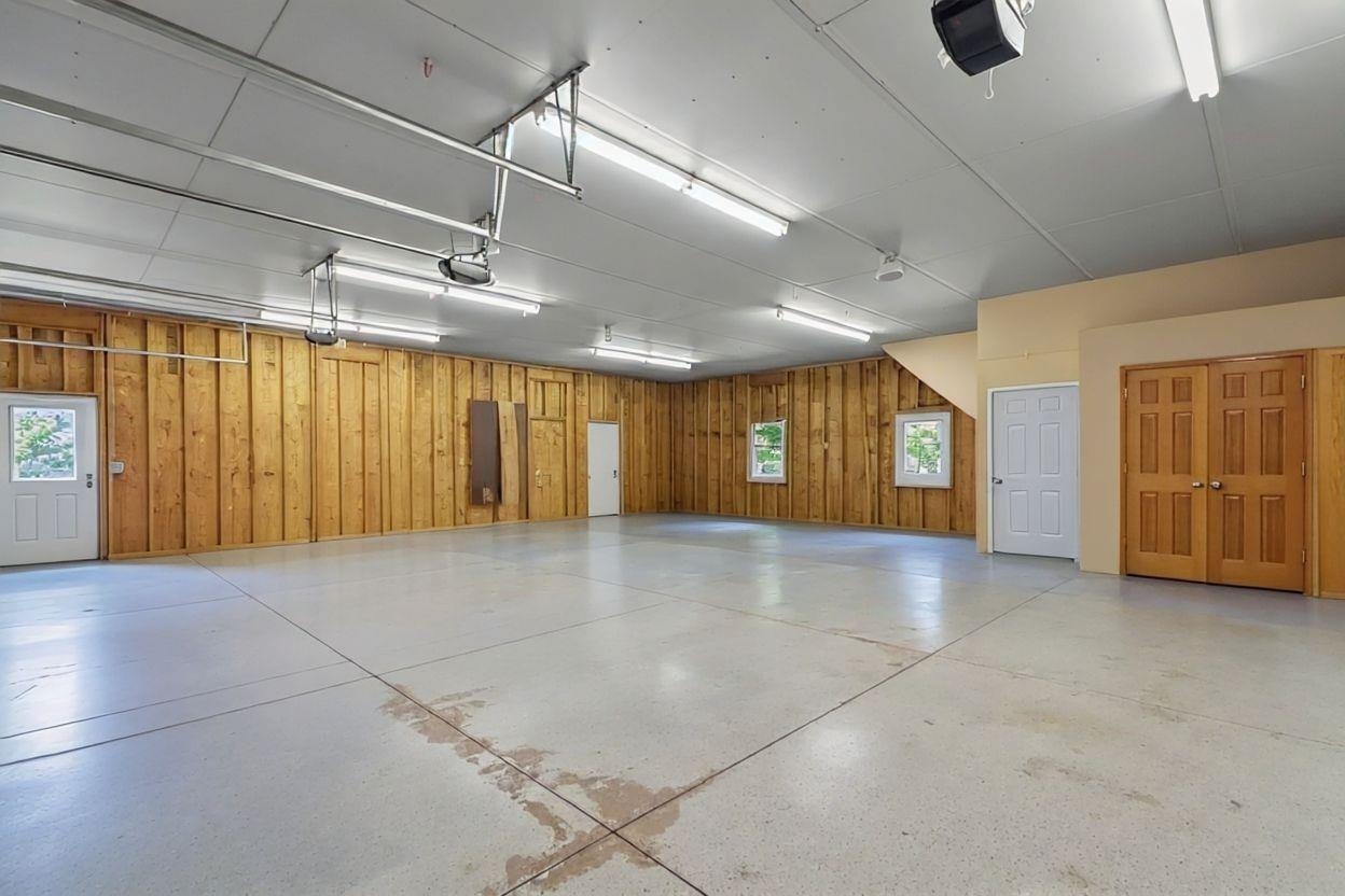 Sherwood, Wisconsin 54169, United States, 5 Bedrooms Bedrooms, ,5 BathroomsBathrooms,Residential,Active,244080