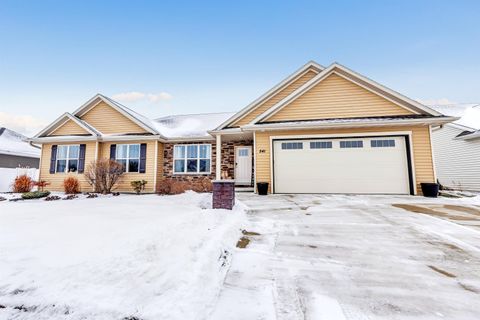 Photo of 541 PEBBLESTONE Circle, HOBART, WI 54155 (MLS # 50319394)