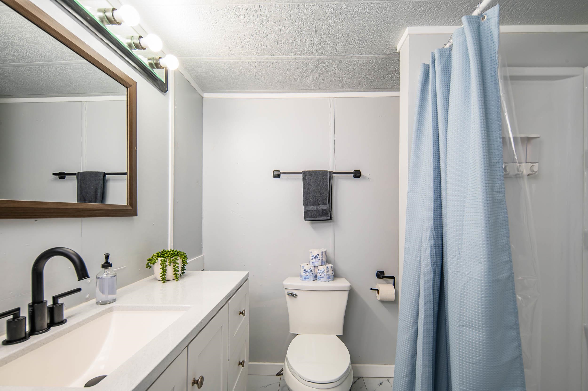 Waupaca, Wisconsin 54981, United States, 2 Bedrooms Bedrooms, ,1 BathroomBathrooms,Residential,Active,6329