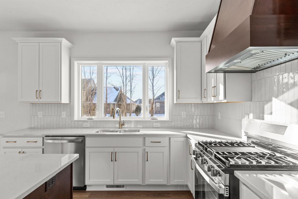 Photo of 3621 E GLADIOLUS Place, APPLETON, WI 54913 (MLS # 50318802)