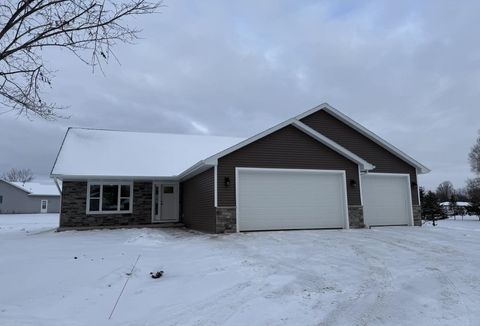 Photo of 709 ROBIN Street, NEW LONDON, WI 54961 (MLS # 50320734)