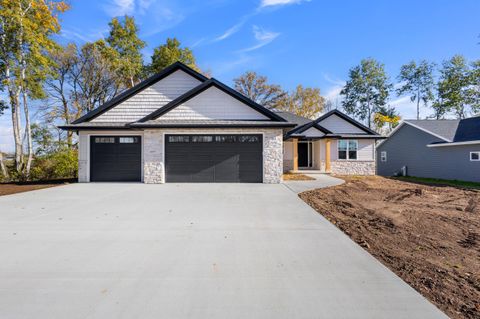 Photo of 2576 MEYER Way, DE PERE, WI 54115 (MLS # 50317065)