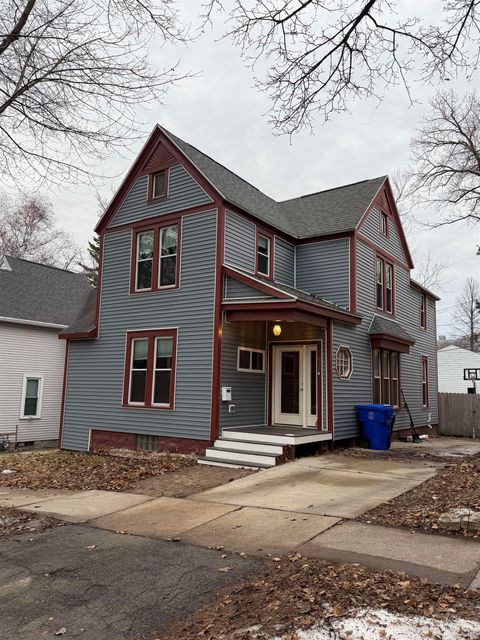 Photo of 835 E JOHN Street, APPLETON, WI 54911 (MLS # 50321257)