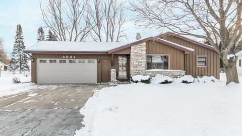 Photo of 3531 W SUNNYVIEW Road, APPLETON, WI 54914 (MLS # 50319505)