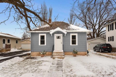 Photo of 581 EMMA Street, FOND DU LAC, WI 54935 (MLS # 50319477)