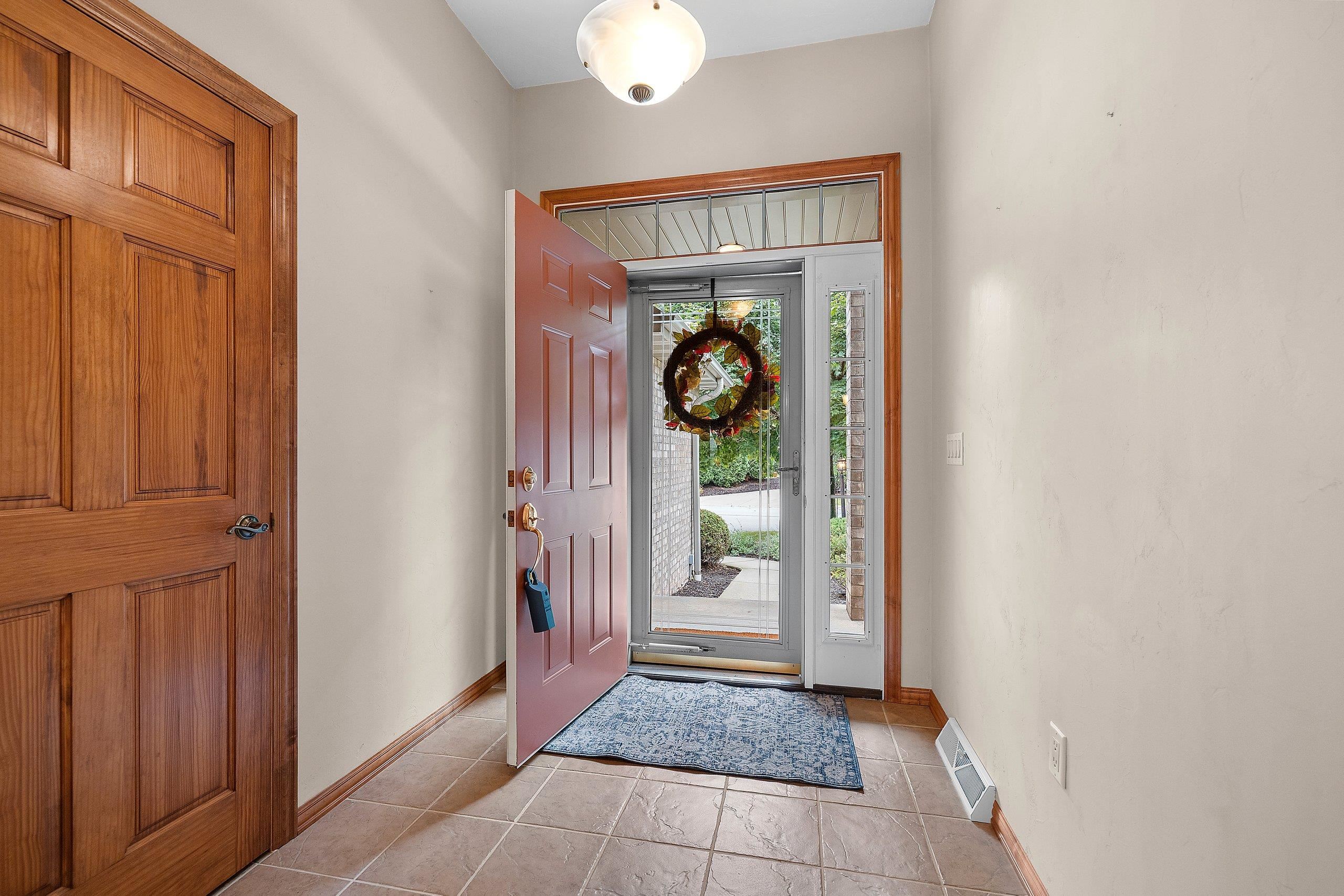 448 WOODFIELD Drive