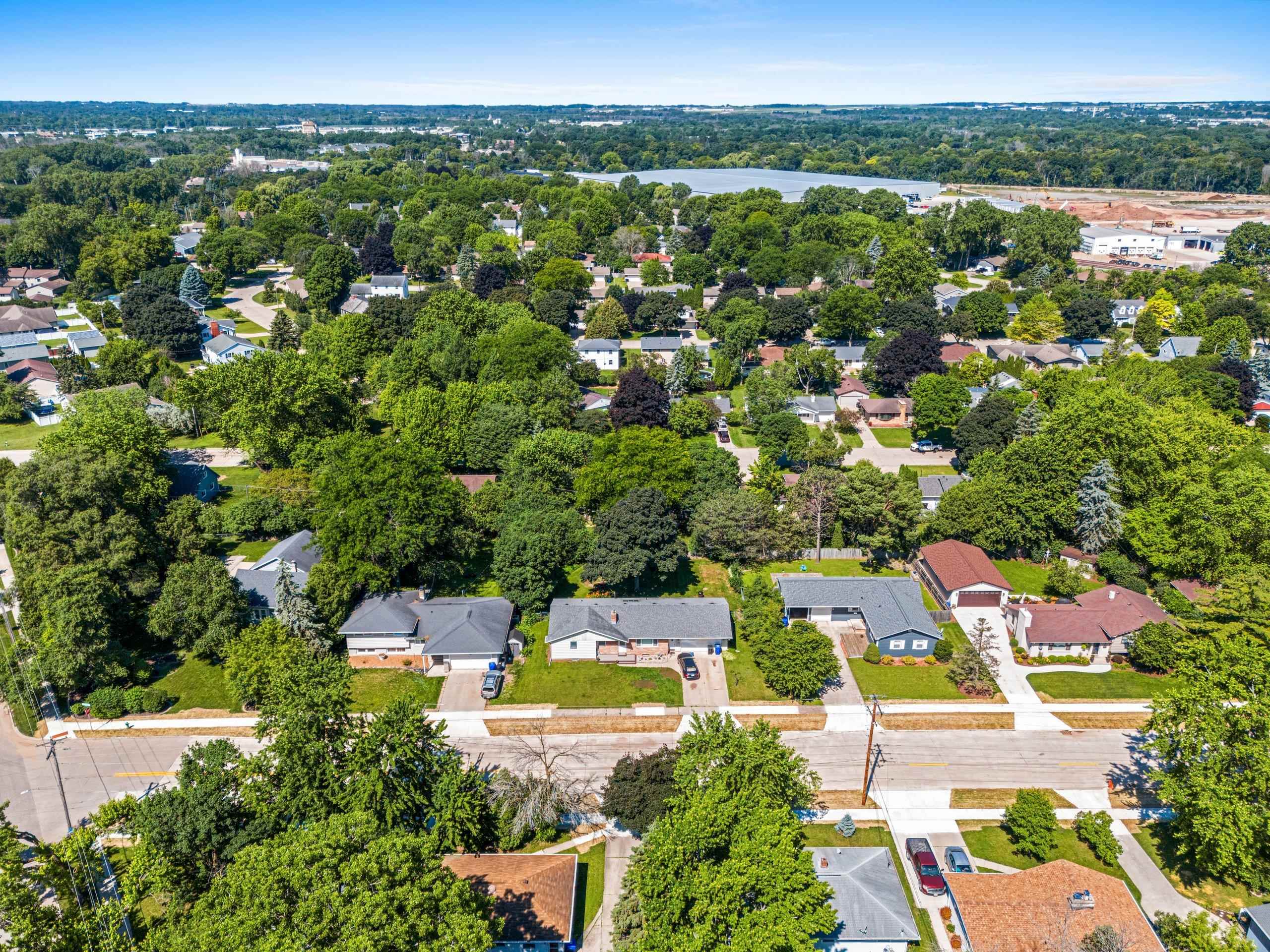 Appleton, Wisconsin 54914, United States, 3 Bedrooms Bedrooms, ,2 BathroomsBathrooms,Residential,Active,163529