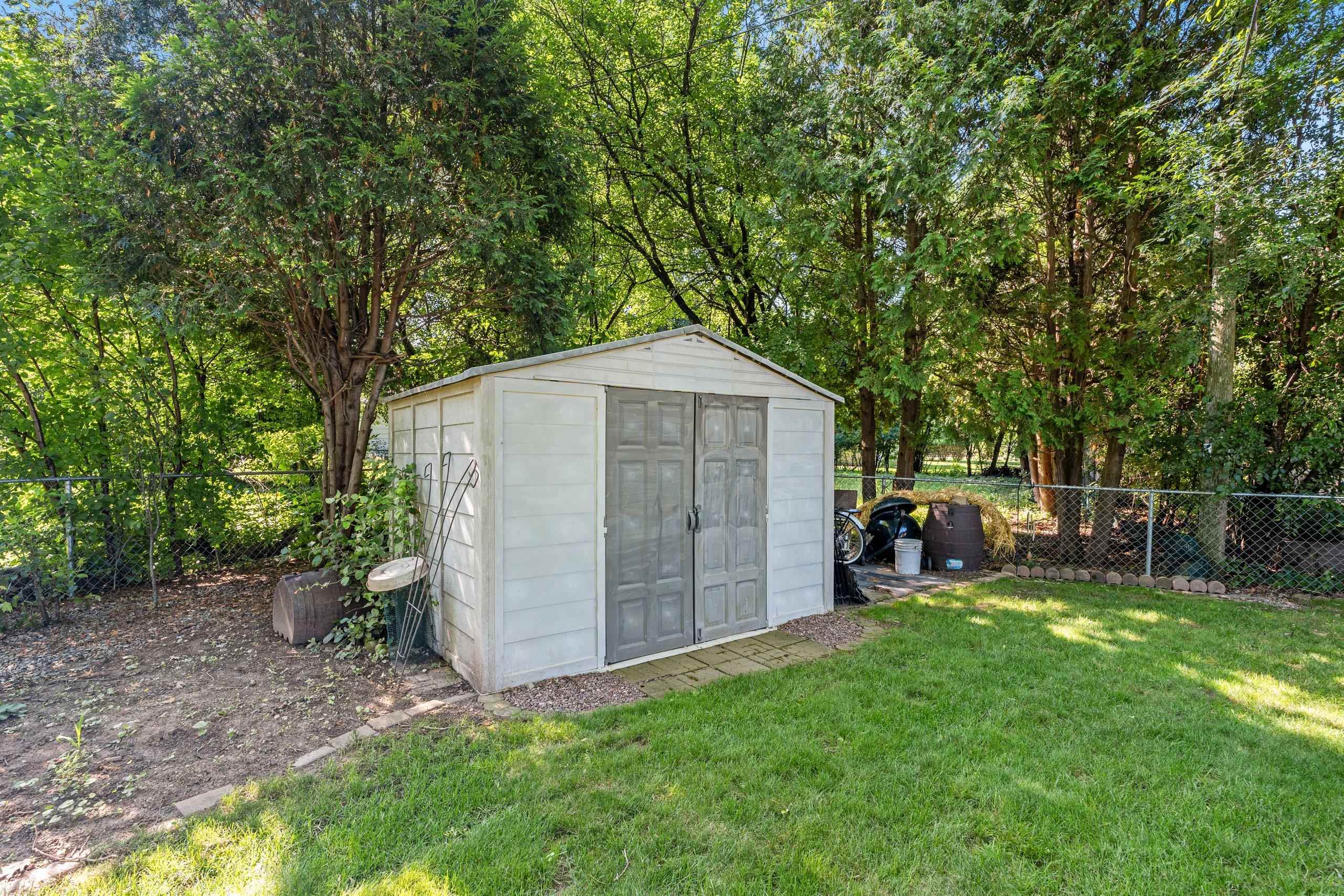 Appleton, Wisconsin 54914, United States, 3 Bedrooms Bedrooms, ,2 BathroomsBathrooms,Residential,Active,163529